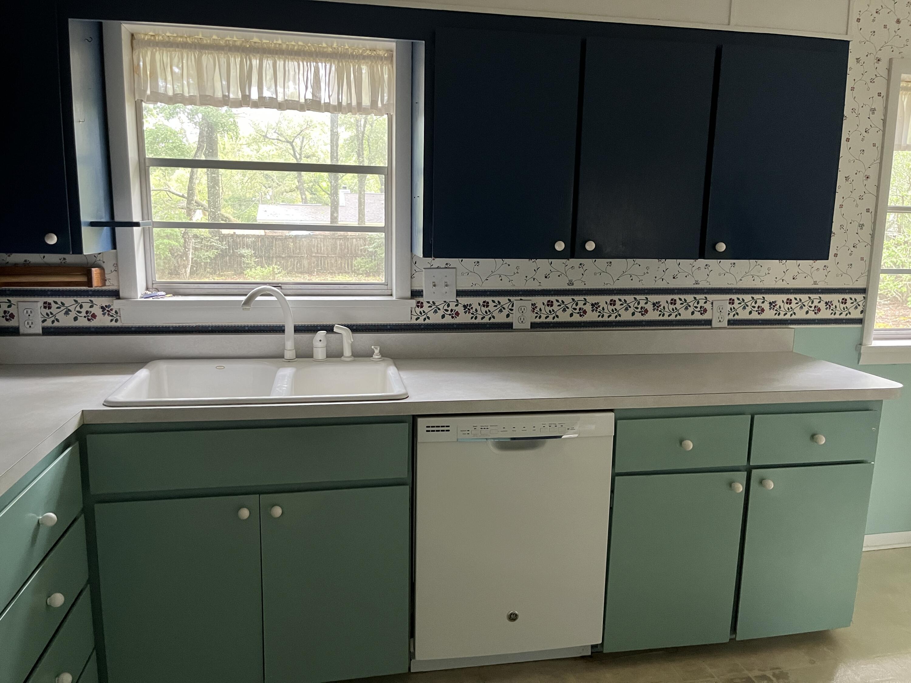 ADAMS POWELL - Residential