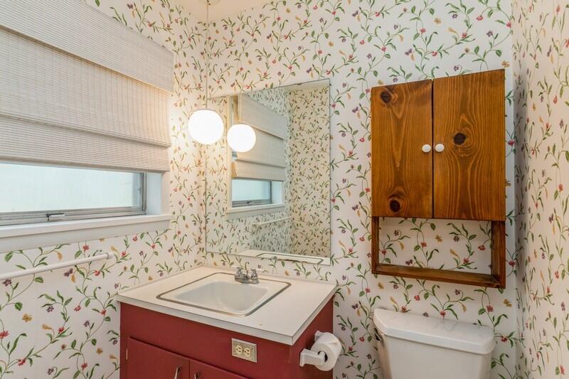 ADAMS POWELL - Residential