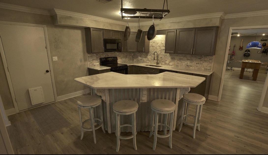 SEA HILLS 1ST - Residential