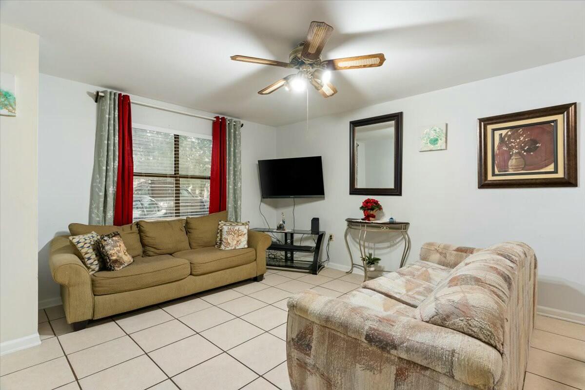 LIVEOAK S/D - Residential