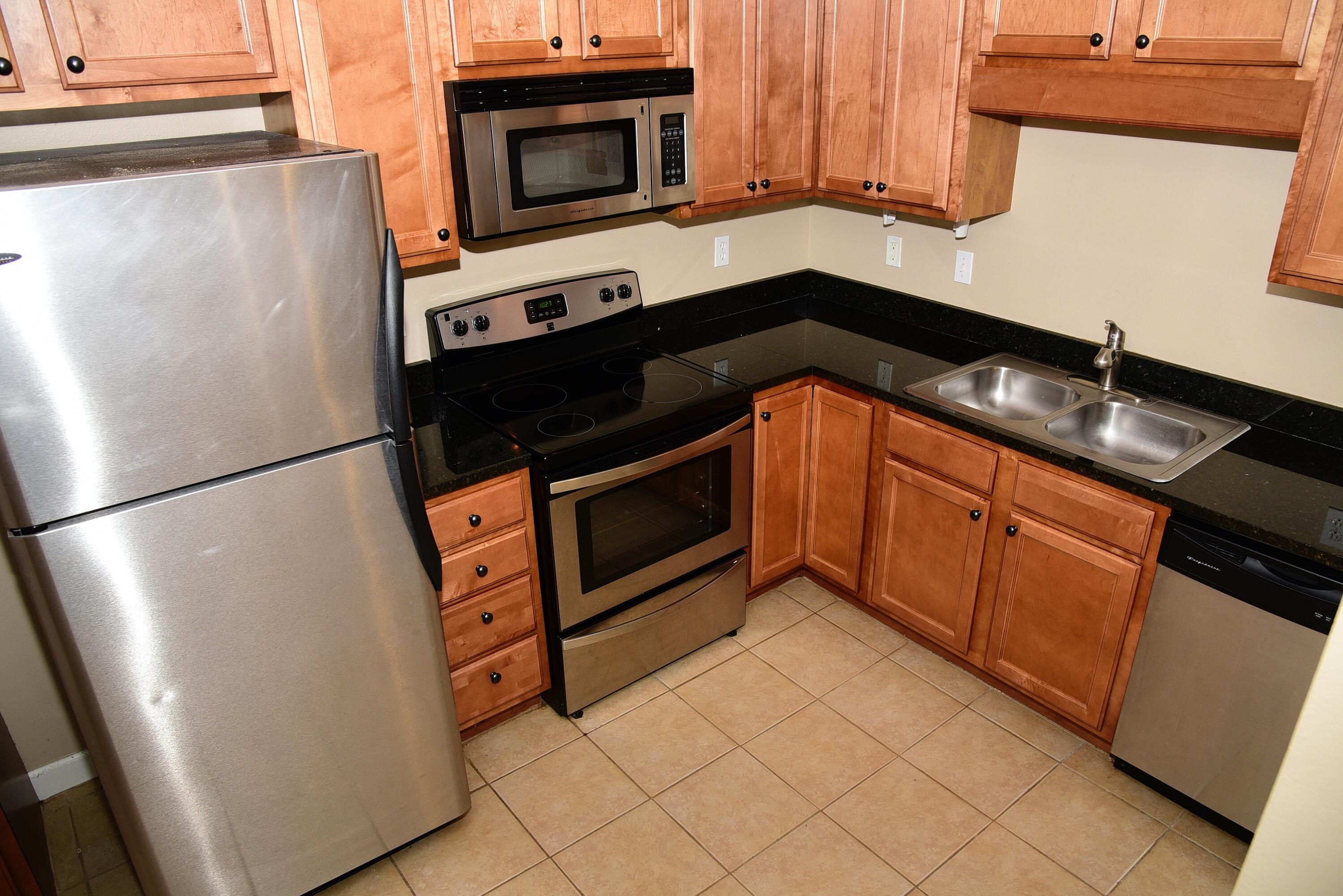 CARONDOLET TOWNE HOMES - Residential Lease