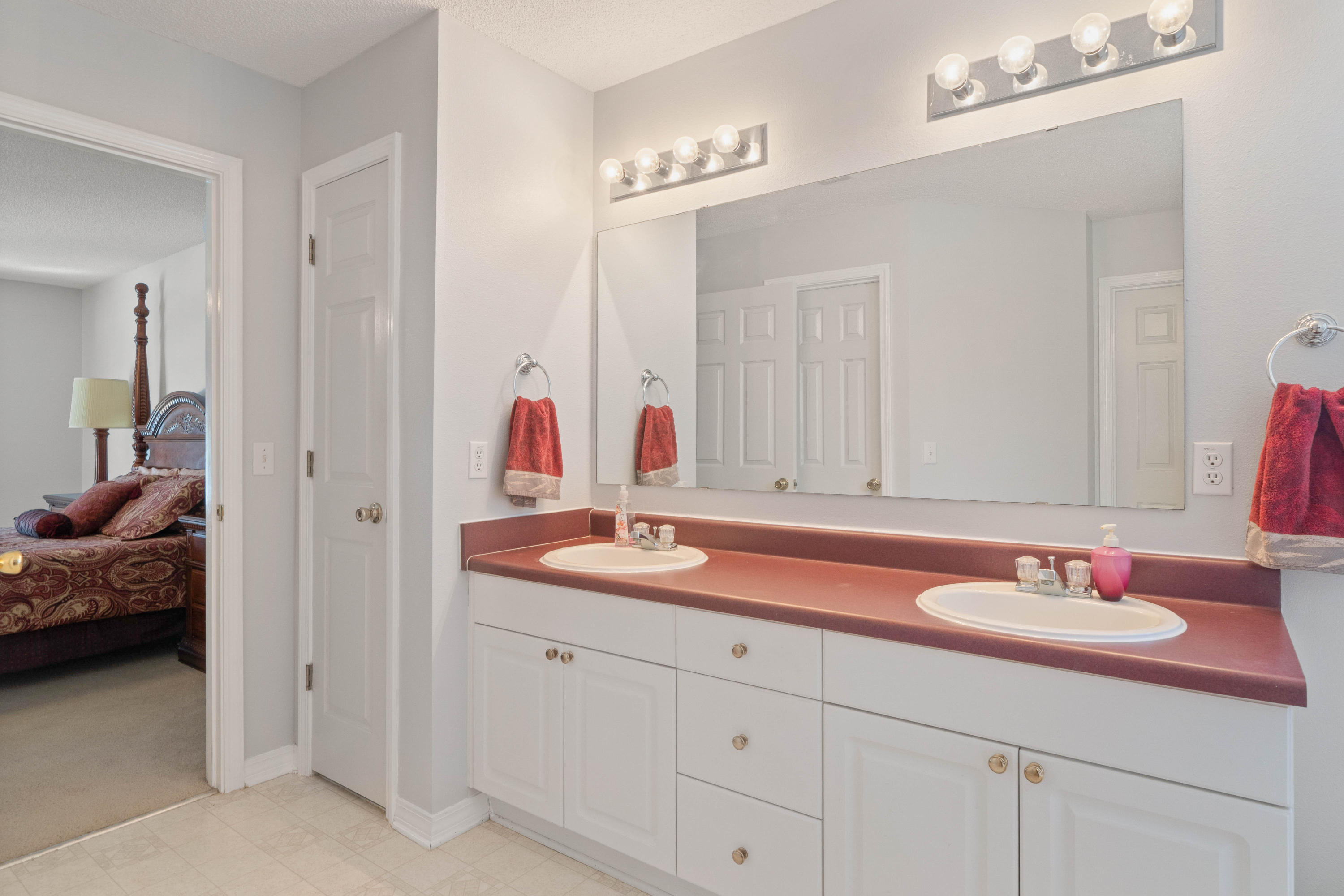 MARION MANOR - Residential