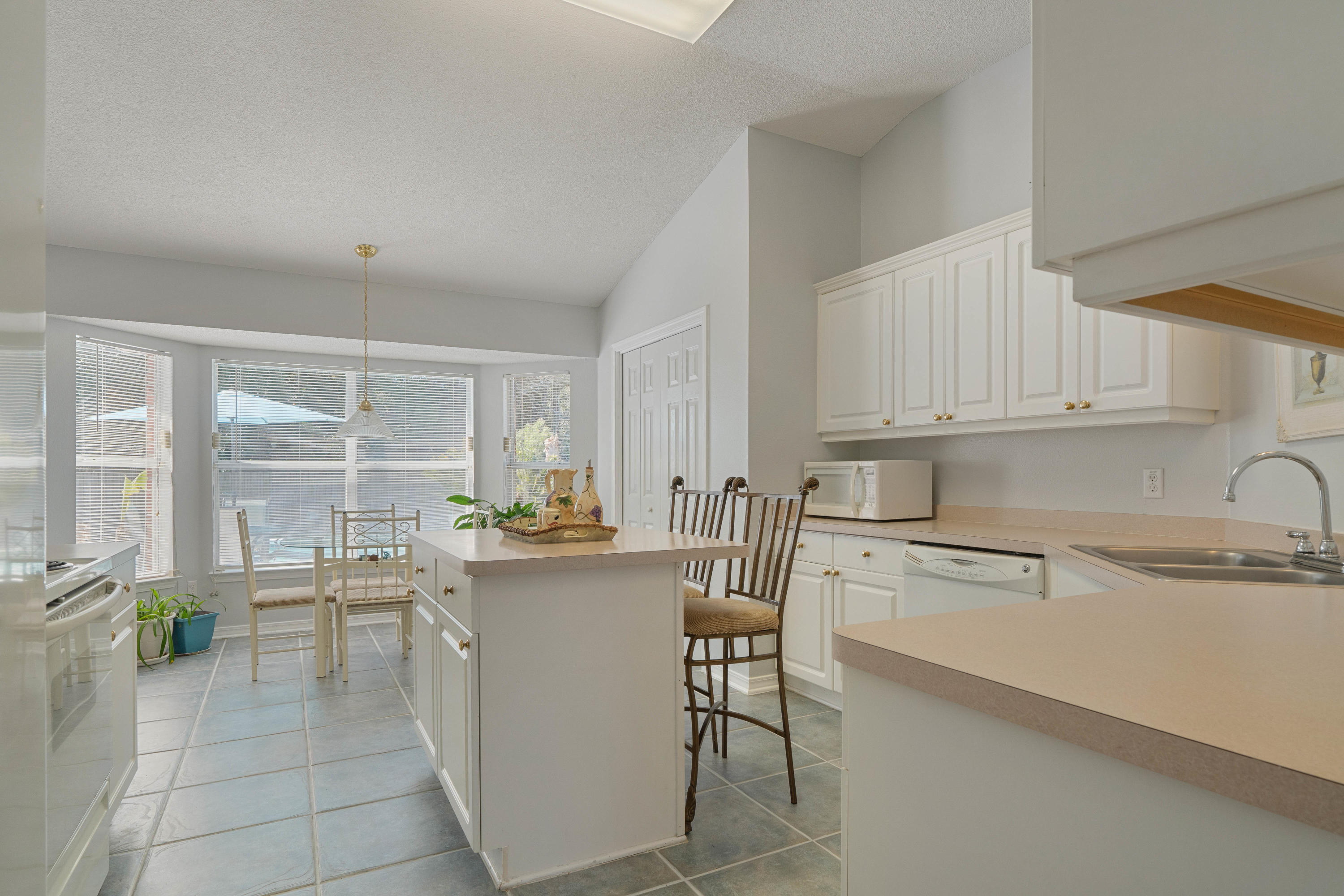 MARION MANOR - Residential