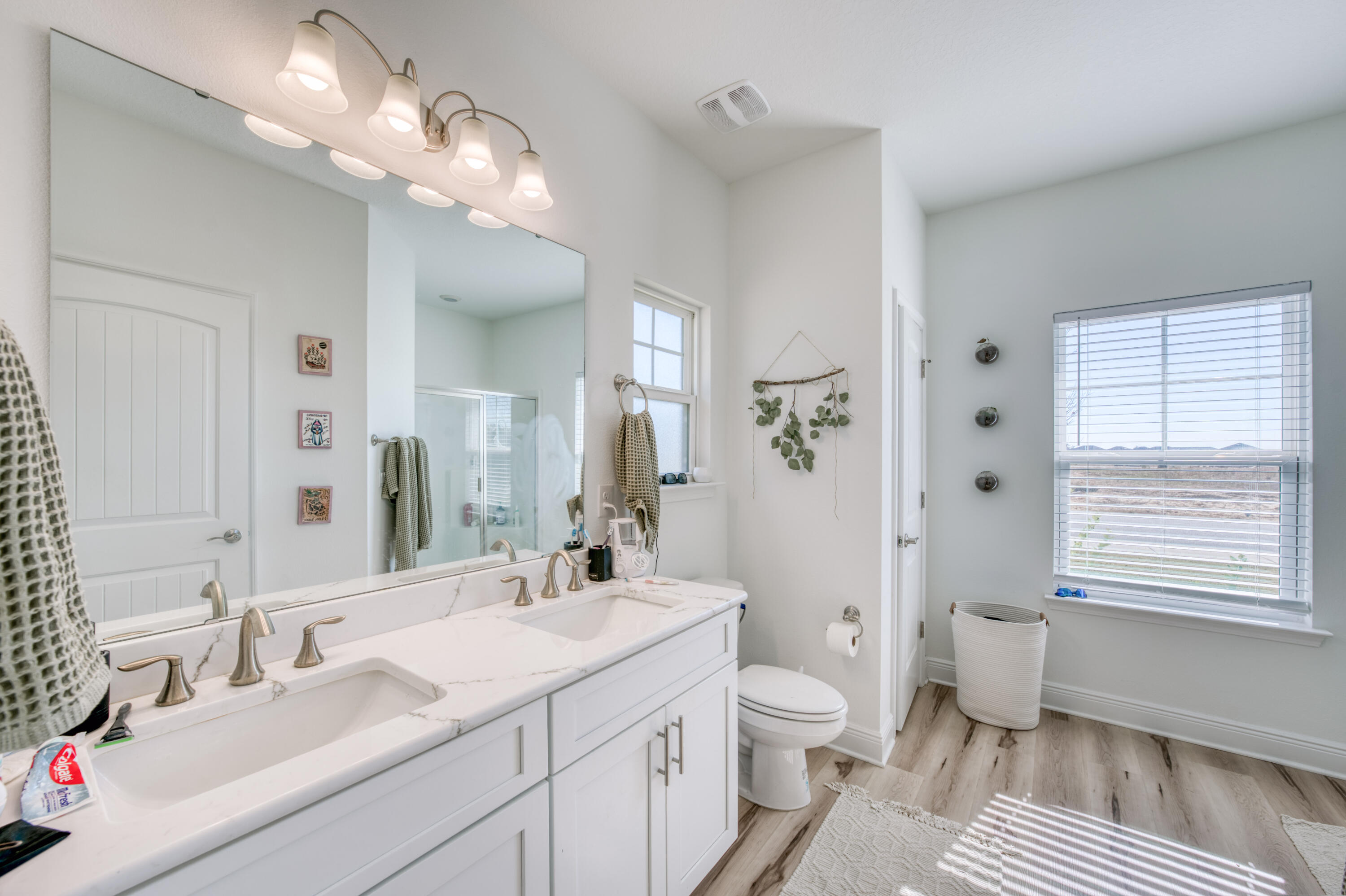 THE BLUFFS AT LAFAYETTE - Residential Lease