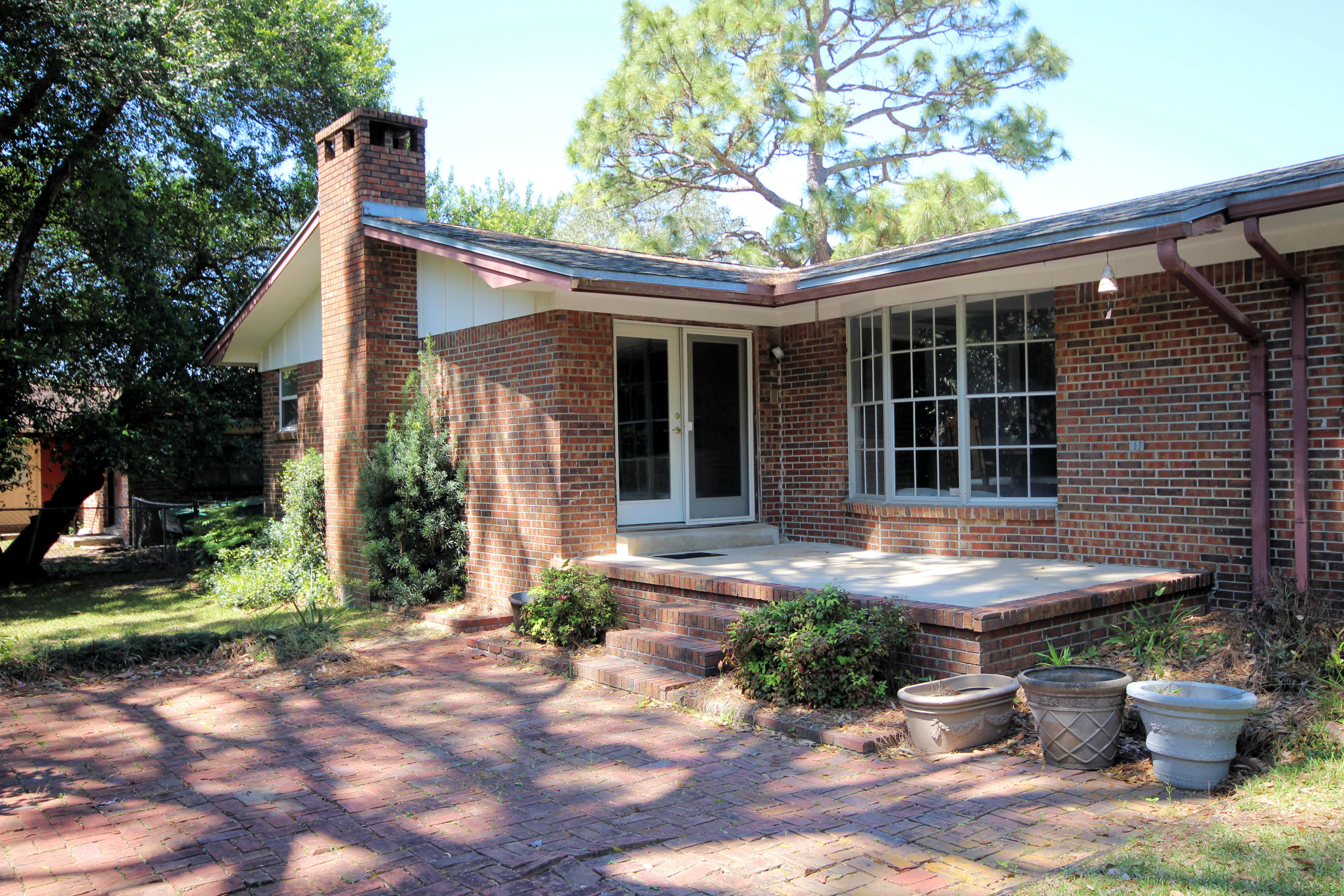 BAYOU POQUITO - Residential