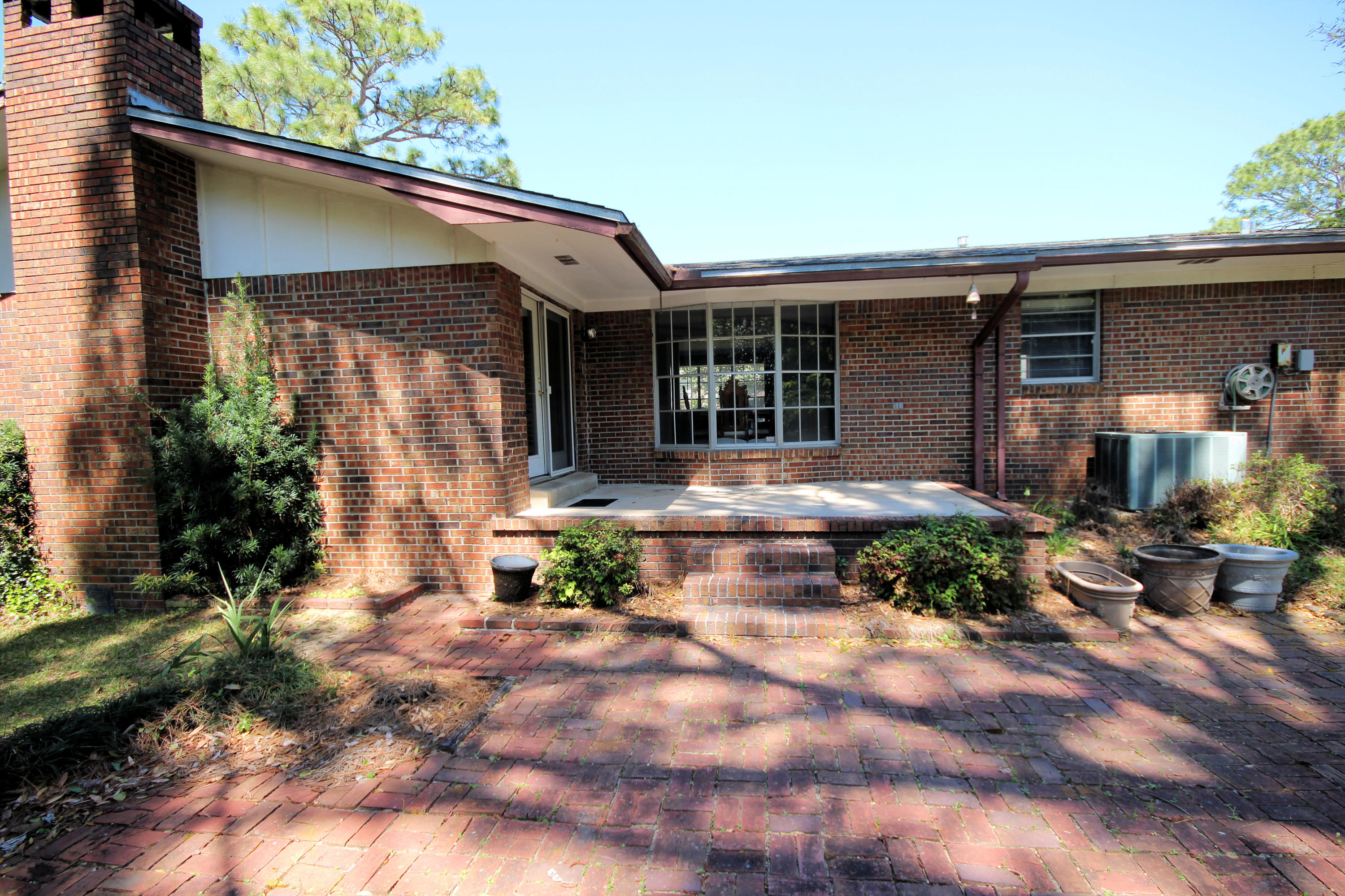 BAYOU POQUITO - Residential