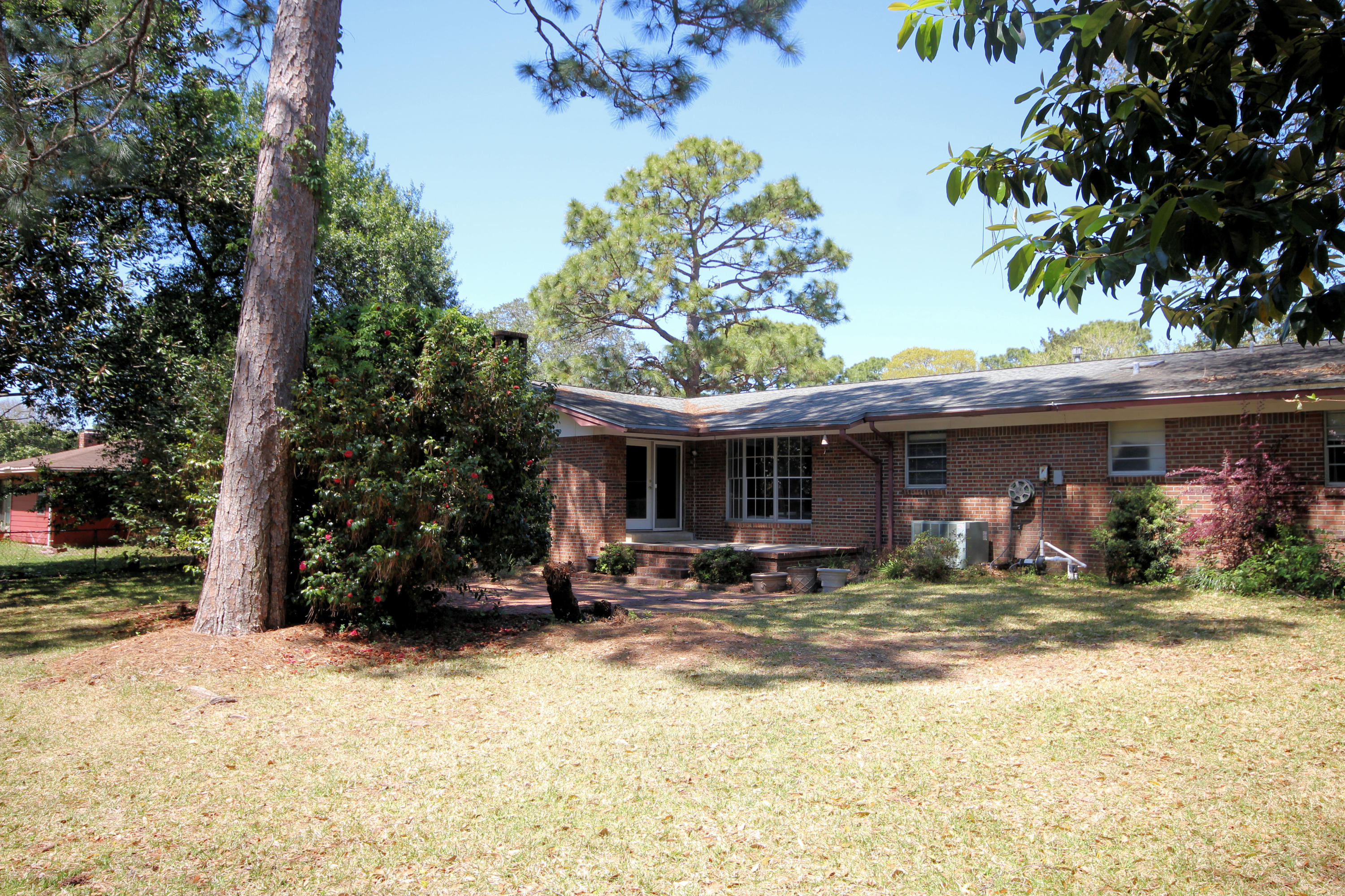 BAYOU POQUITO - Residential