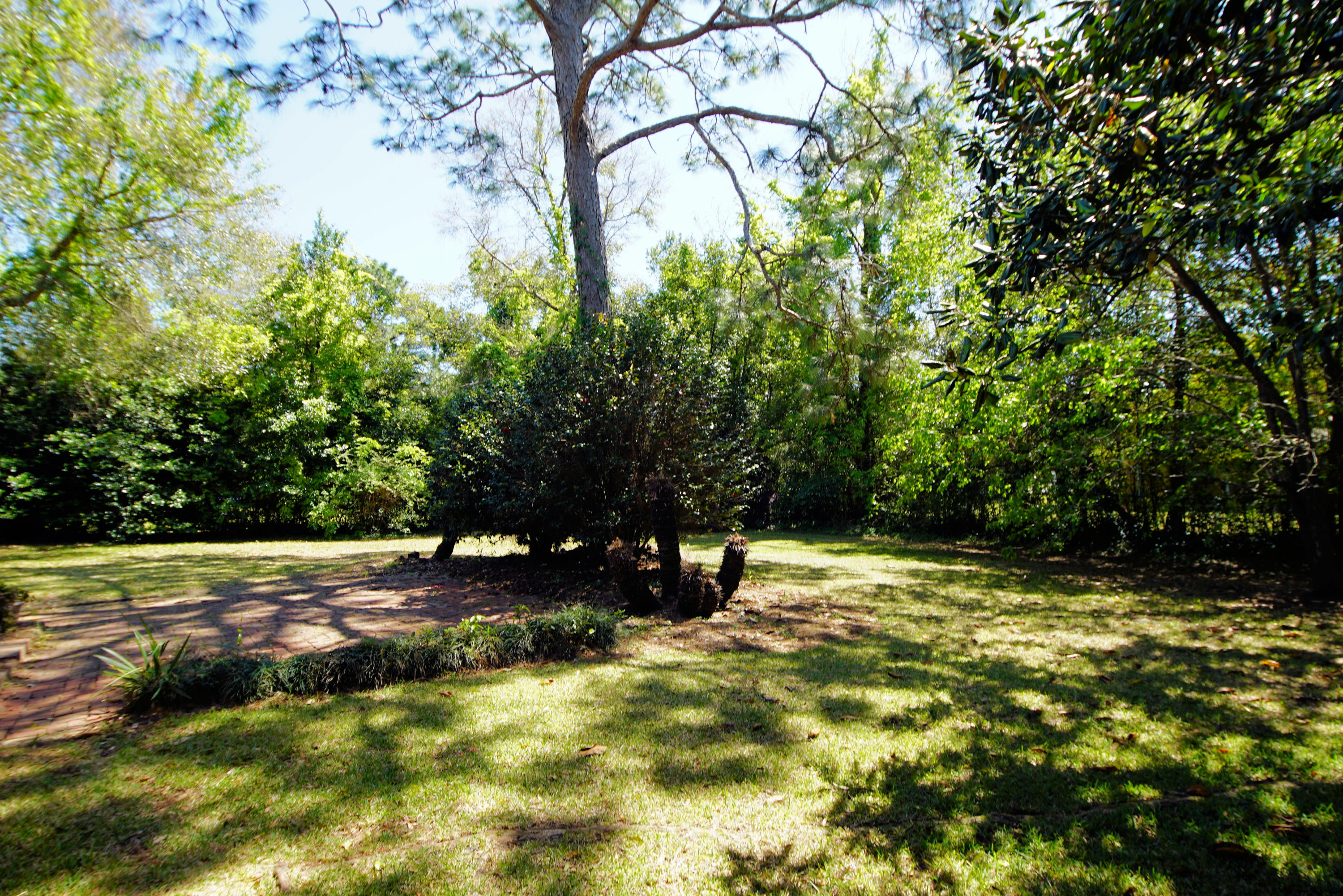 BAYOU POQUITO - Residential