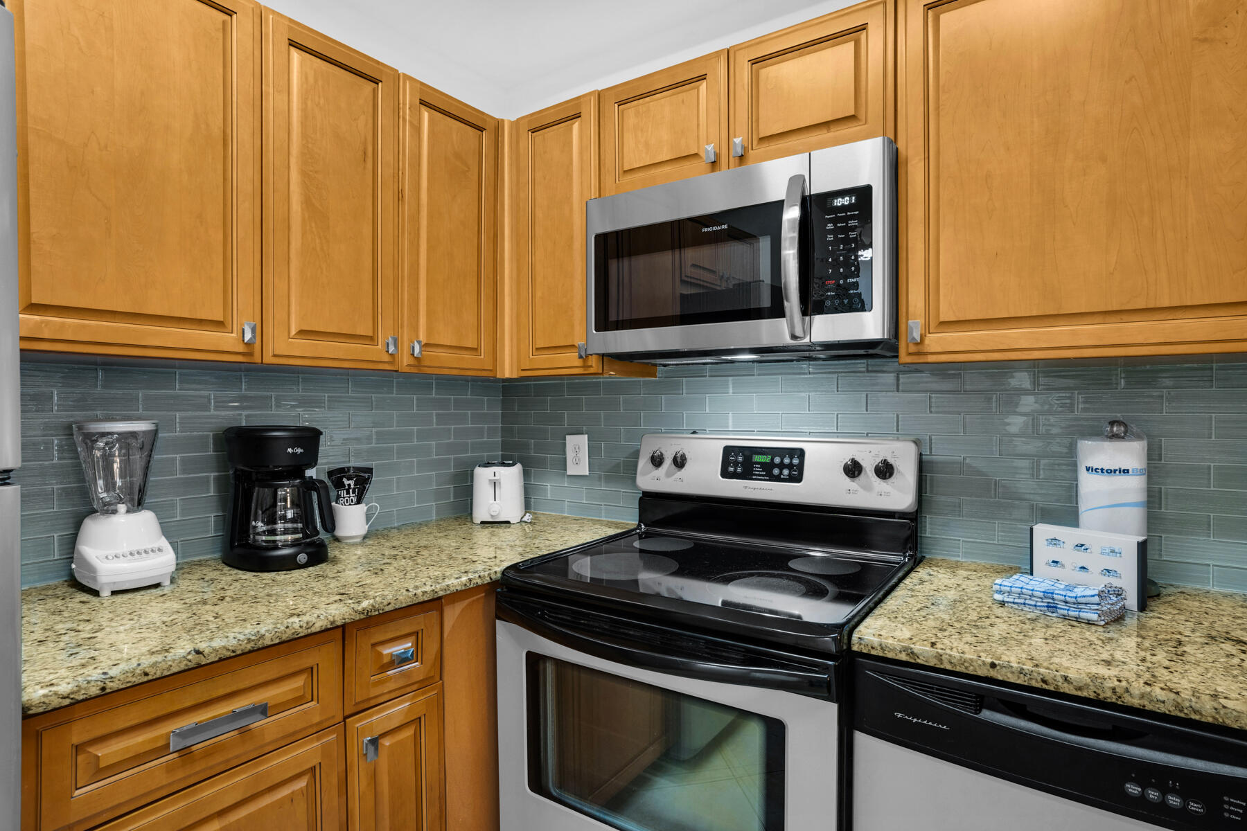 SUMMIT AT TOPS'L (THE) - Residential