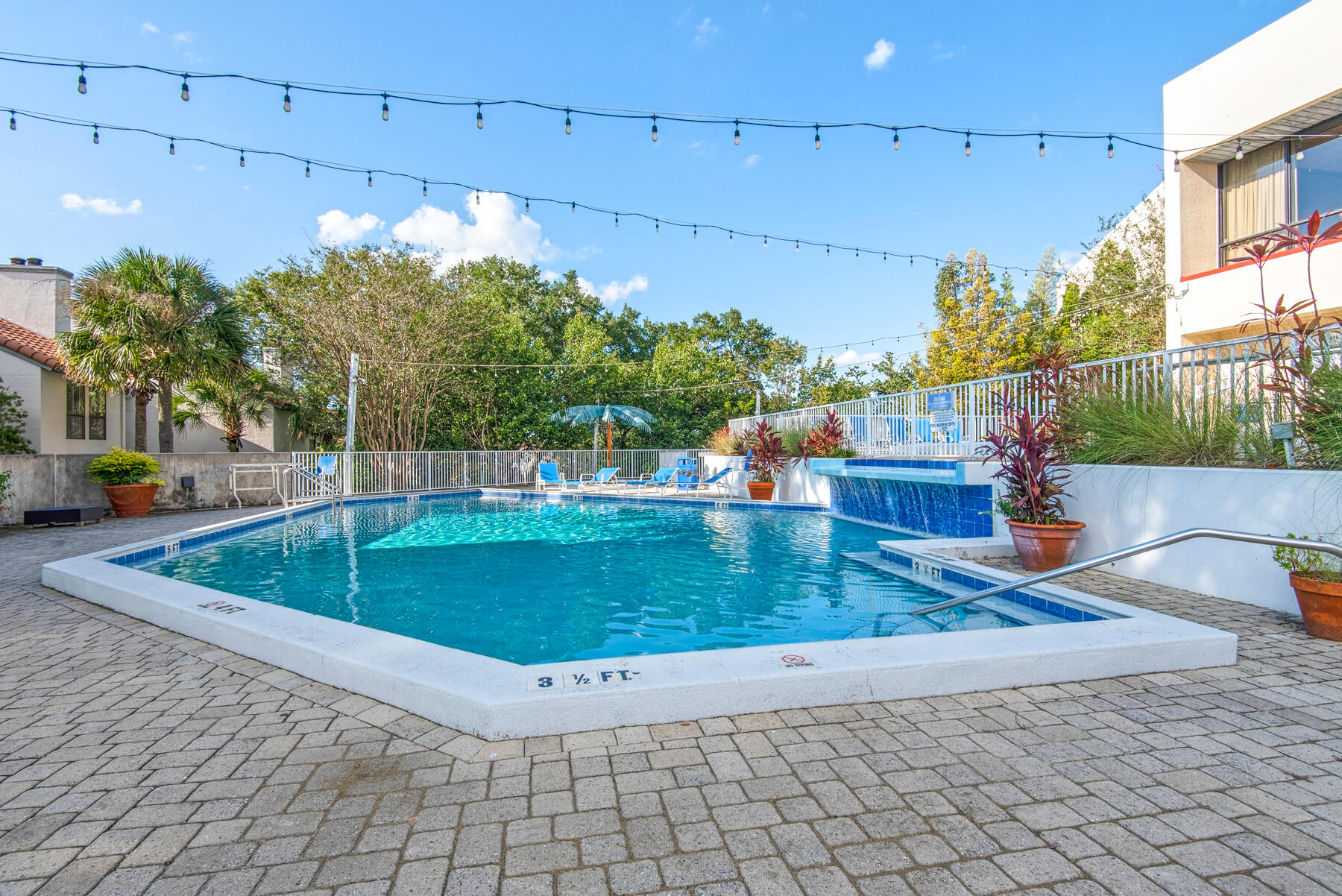 SUMMIT AT TOPS'L (THE) - Residential