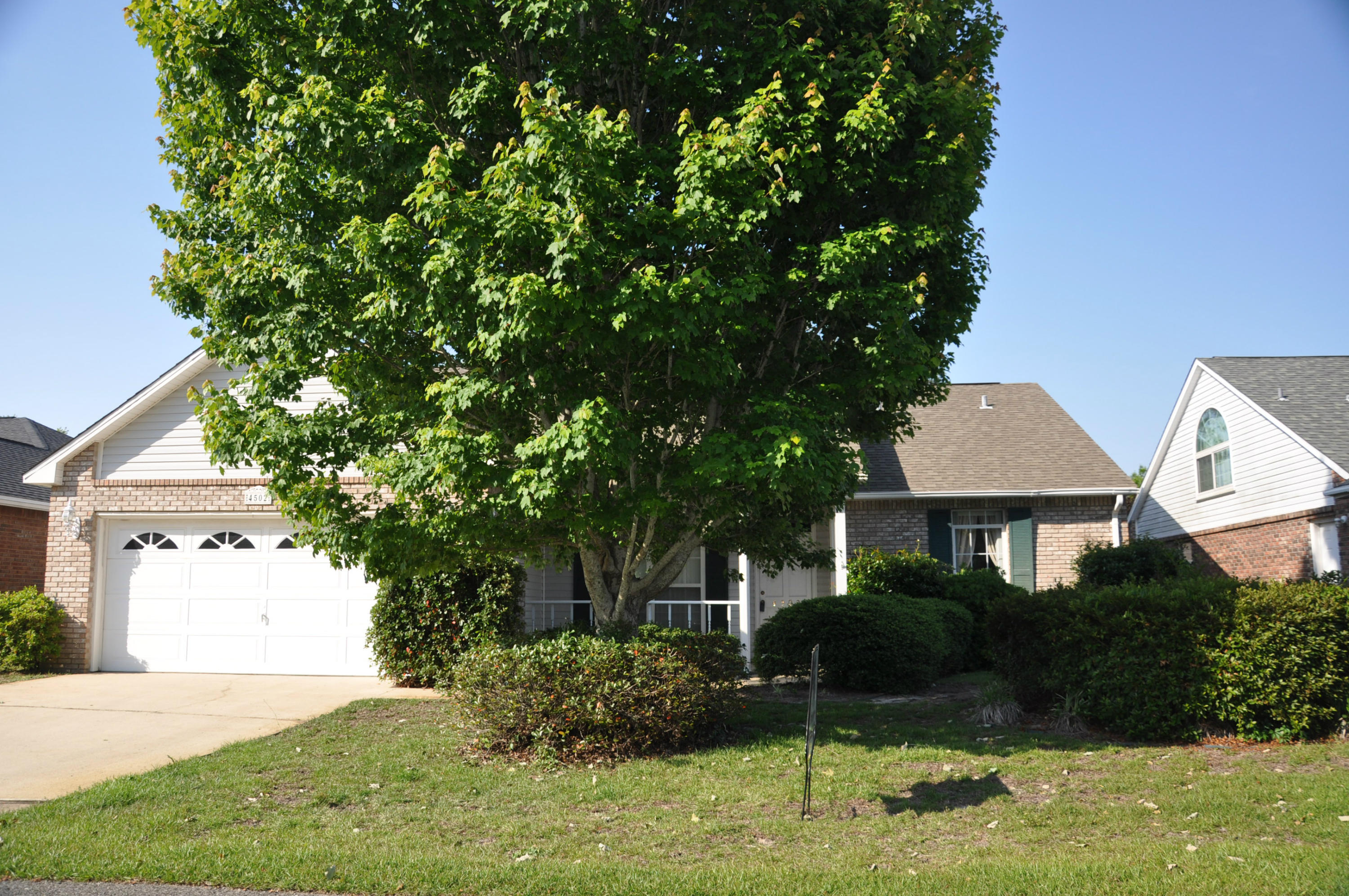 PARKWOOD SQUARE PH 2 - Residential