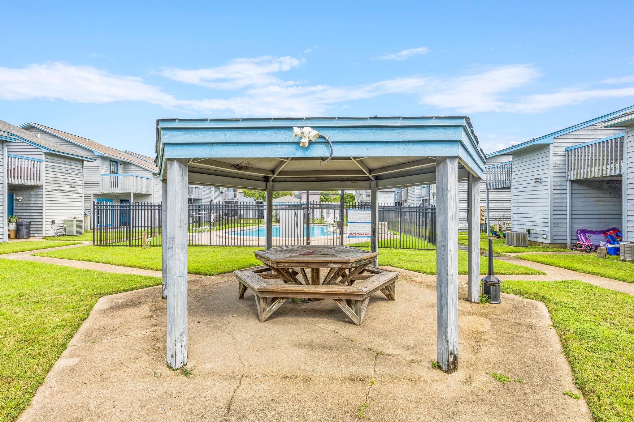 BROWNSVILLE STATION 3 - Residential