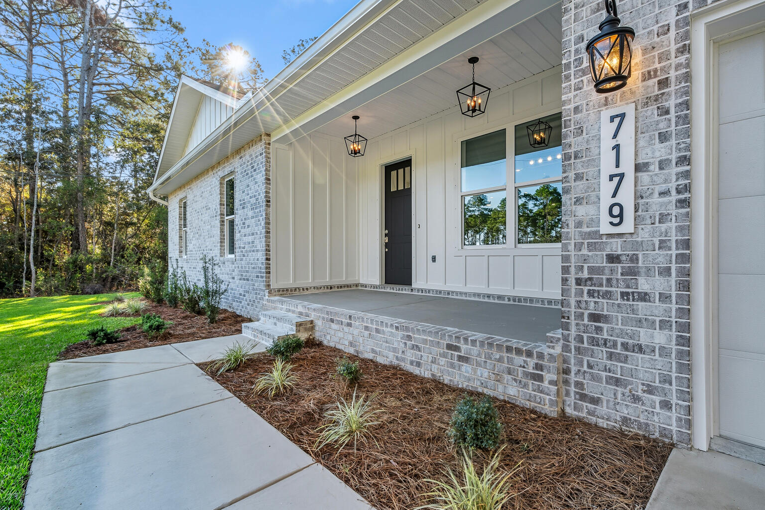 HOLLEY BY THE SEA - Residential