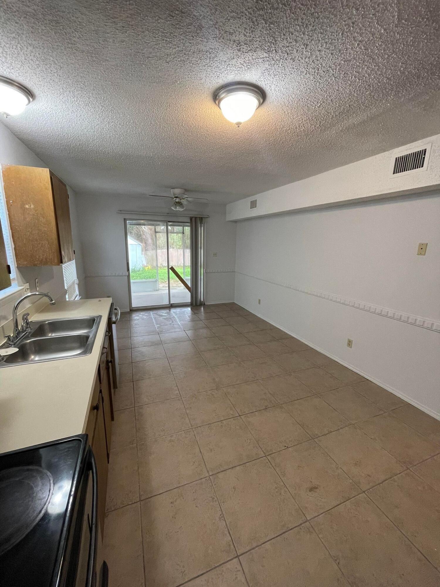 YORKTOWN AT WILLOW BEND - Residential