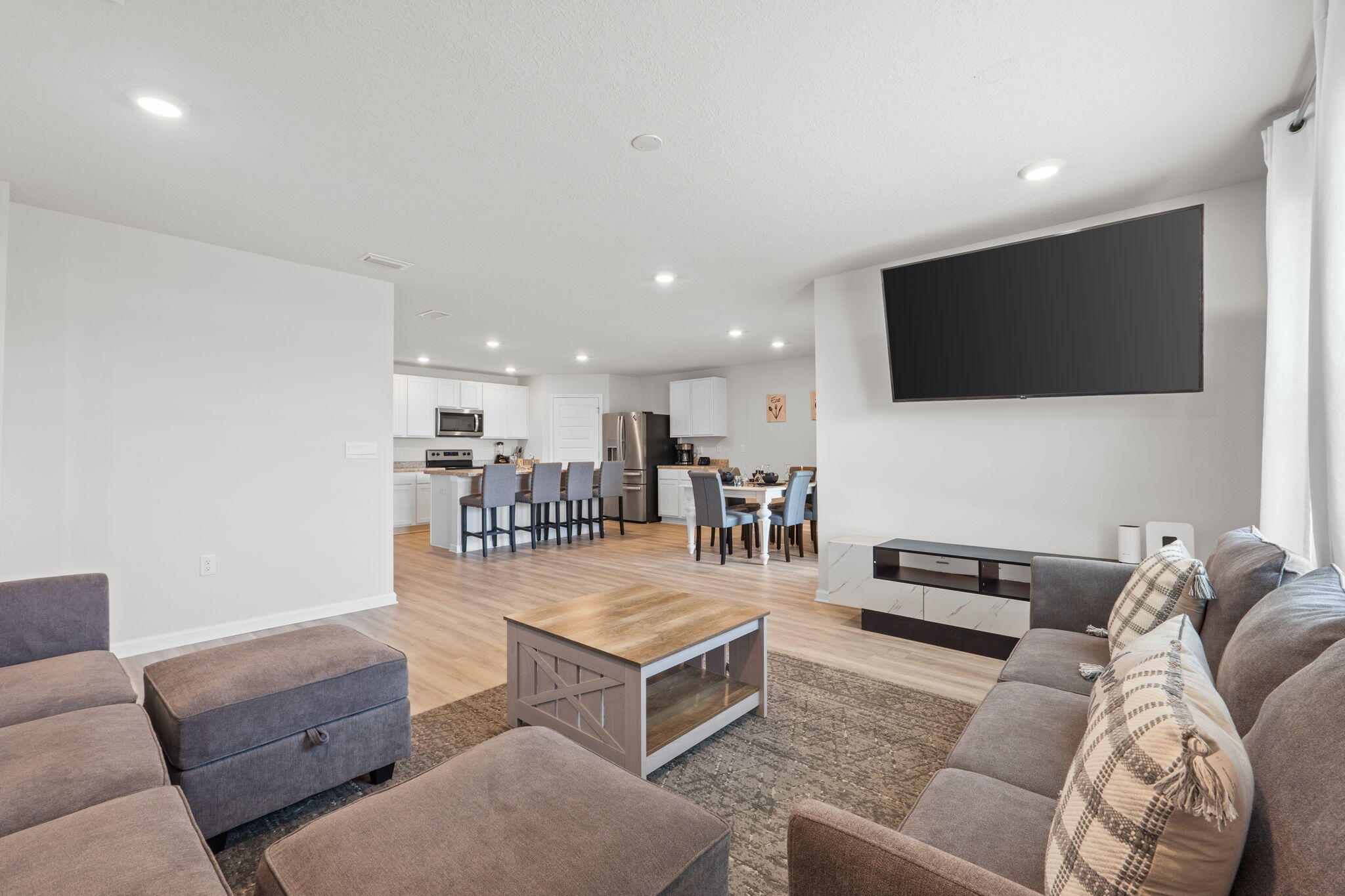 LIBERTY OAKS - Residential
