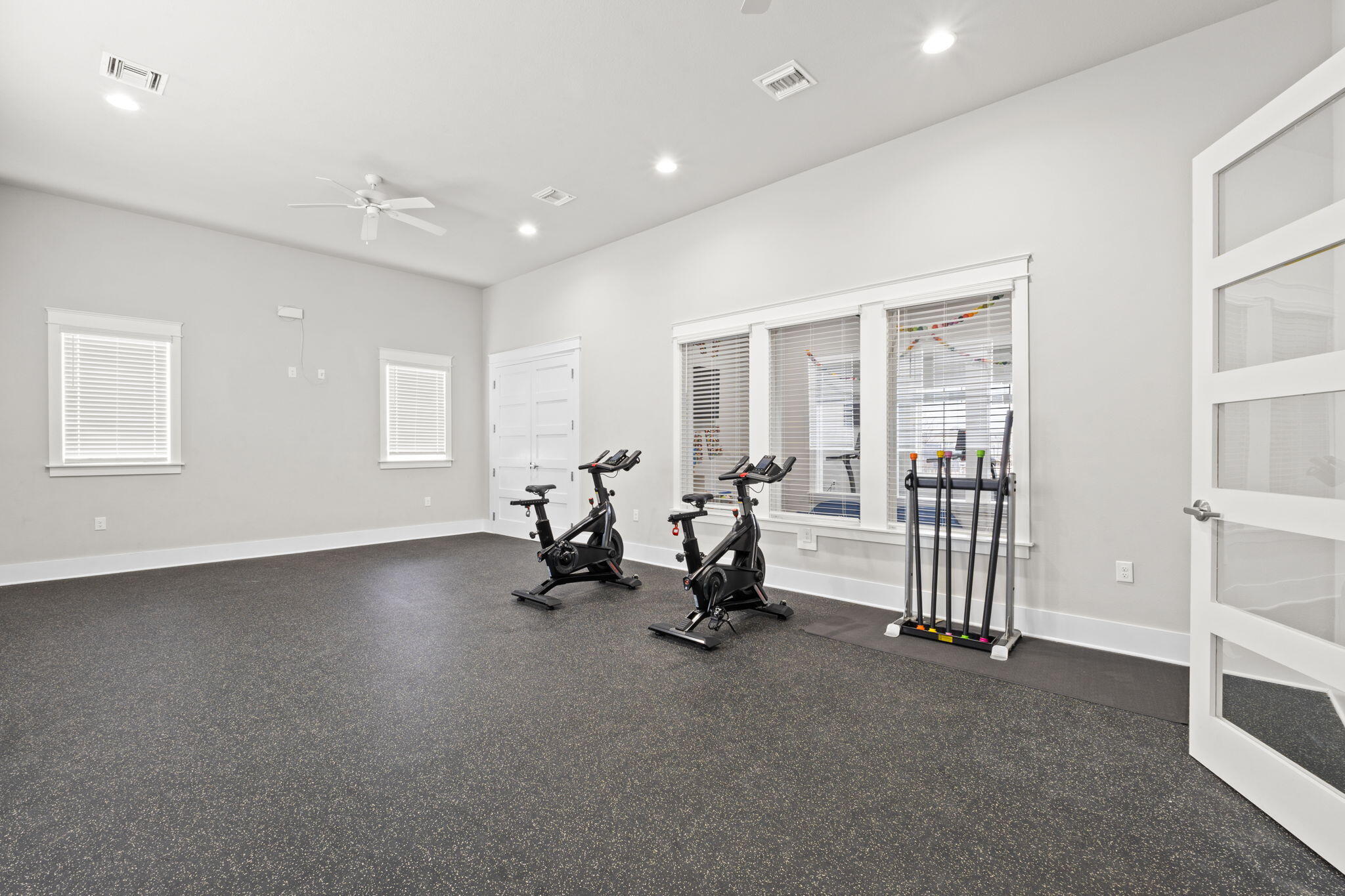 LIBERTY OAKS - Residential