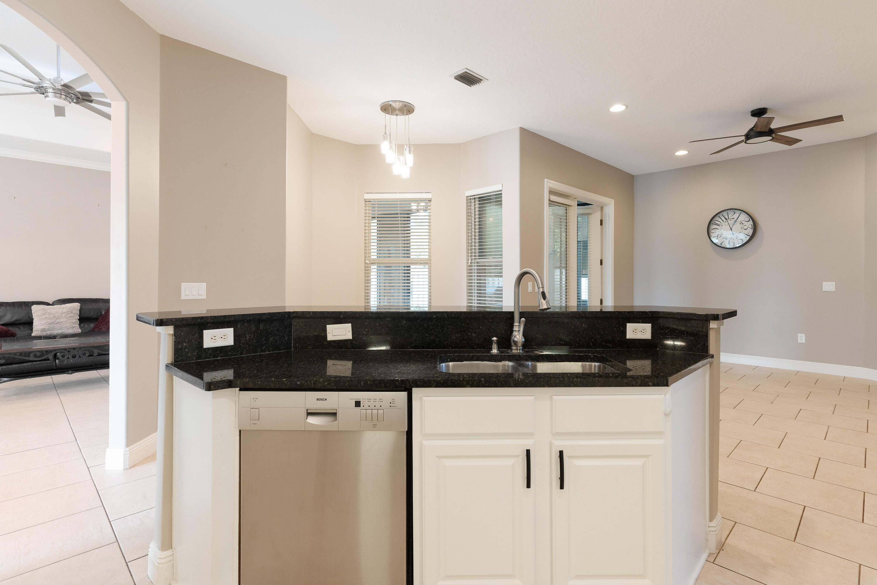 CHARDONNAY ESTATES - Residential