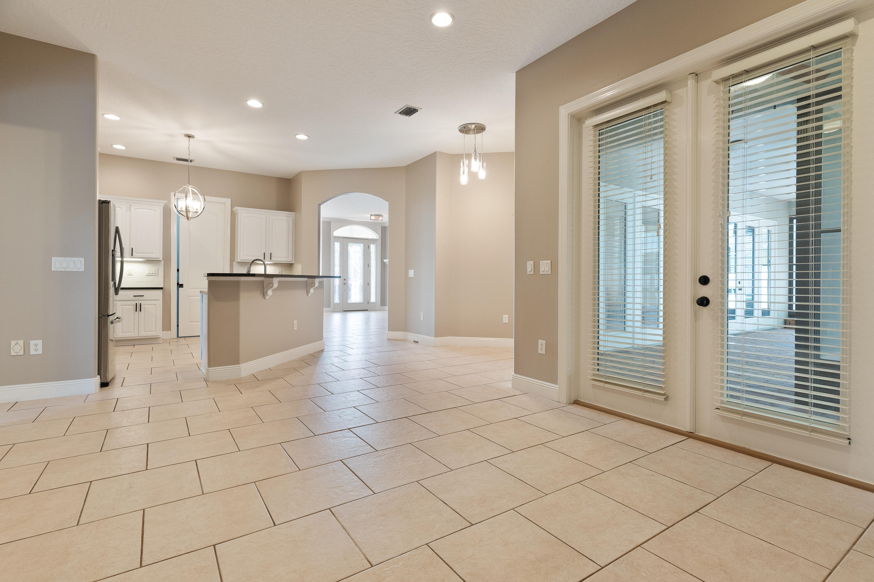 CHARDONNAY ESTATES - Residential