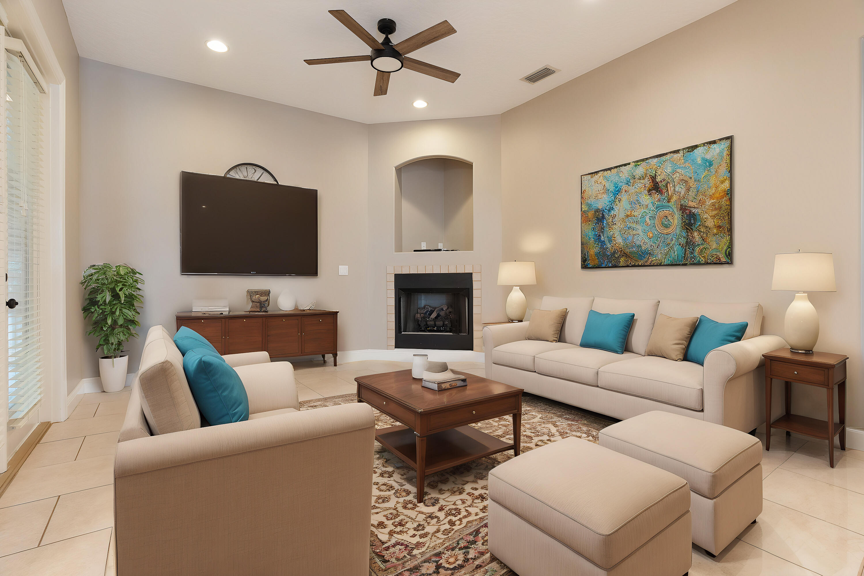 CHARDONNAY ESTATES - Residential