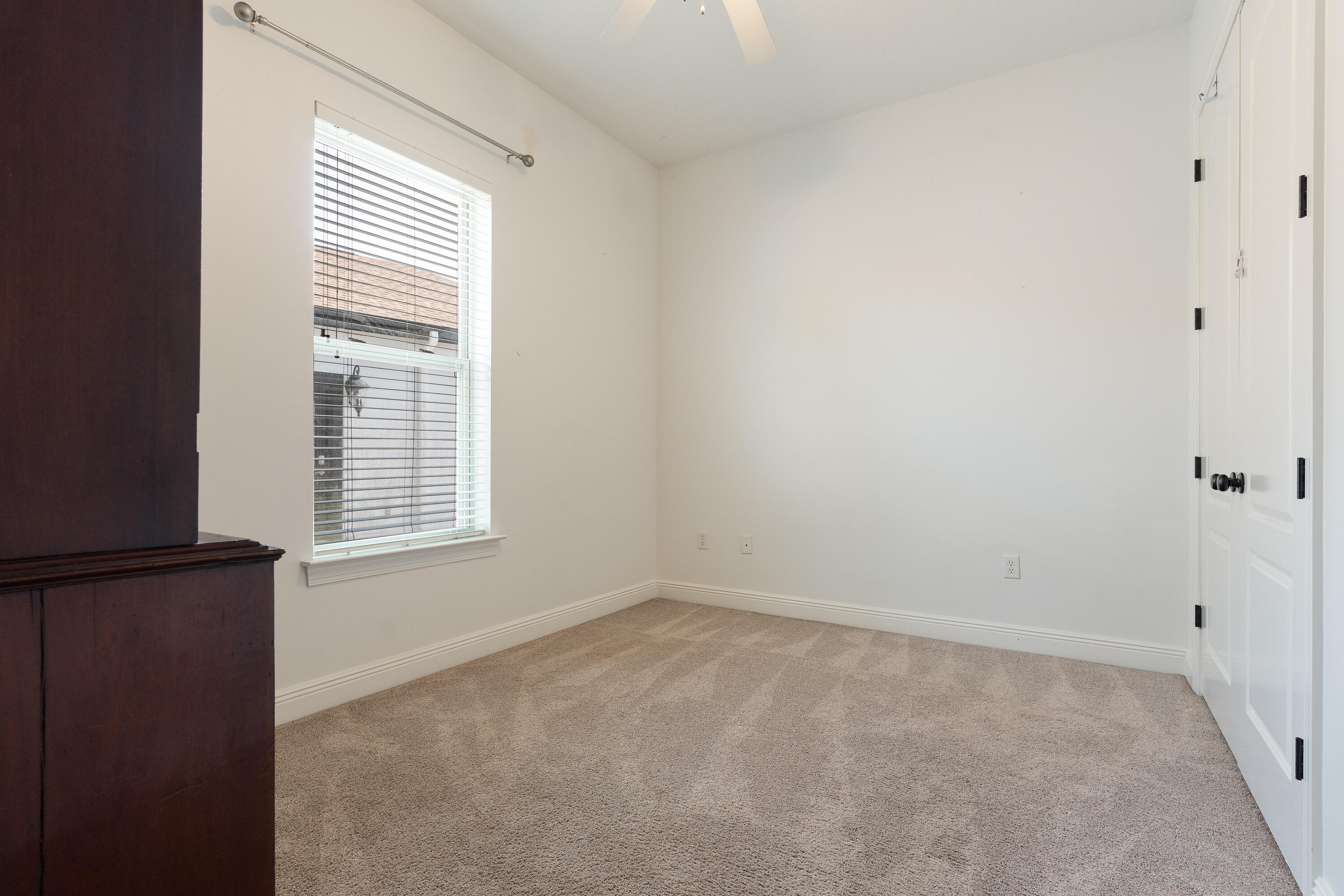 CHARDONNAY ESTATES - Residential