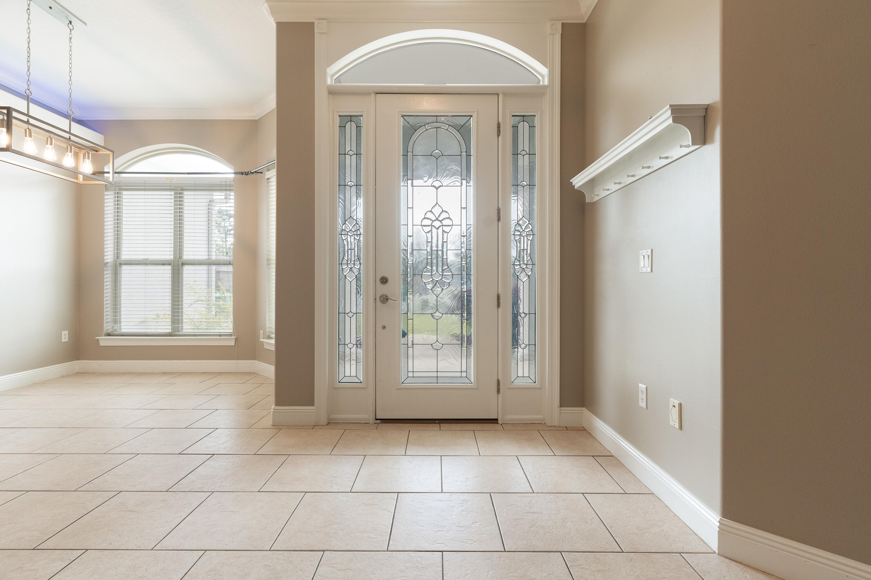 CHARDONNAY ESTATES - Residential