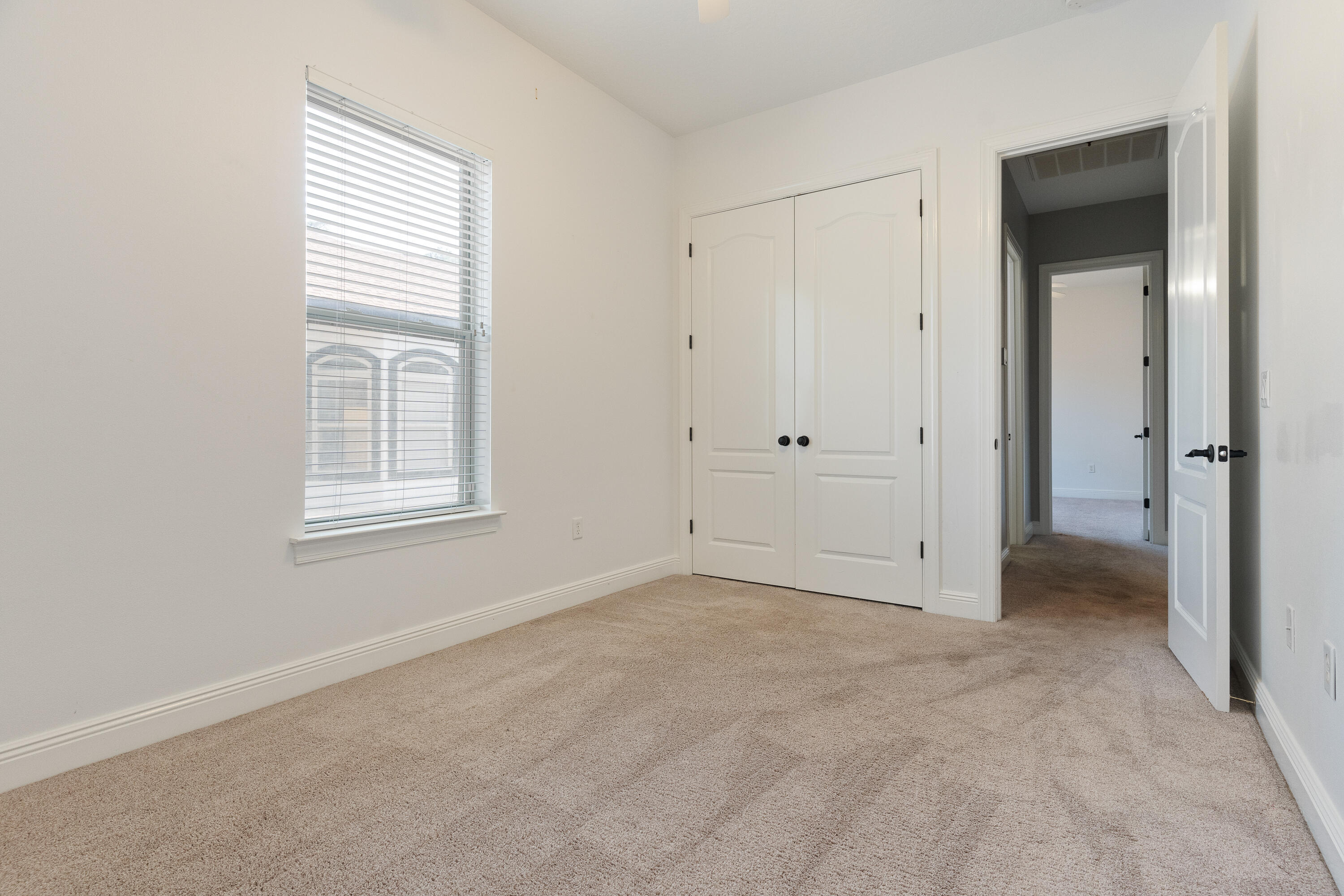 CHARDONNAY ESTATES - Residential
