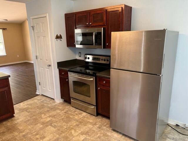 IRON GATE - Residential Lease