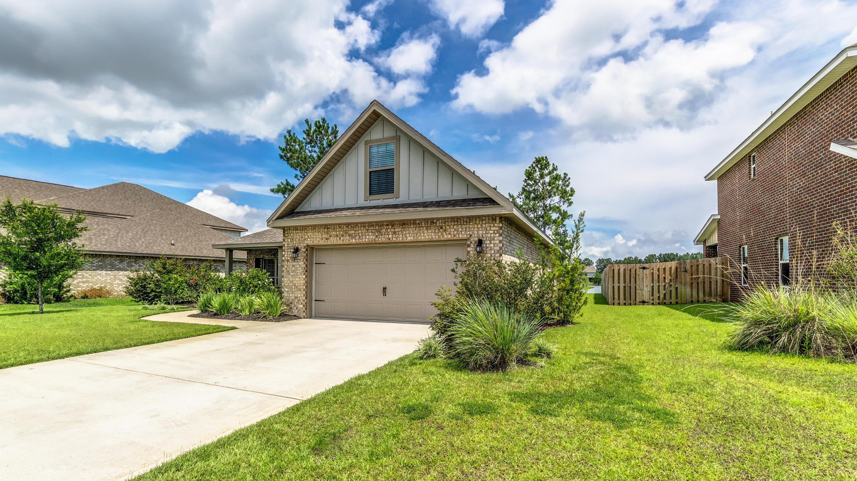 HAMMOCK BAY - Residential