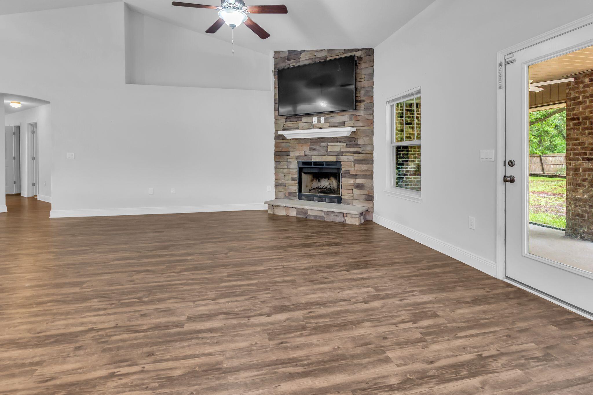 NO RECORDED PROJECT - Residential Lease
