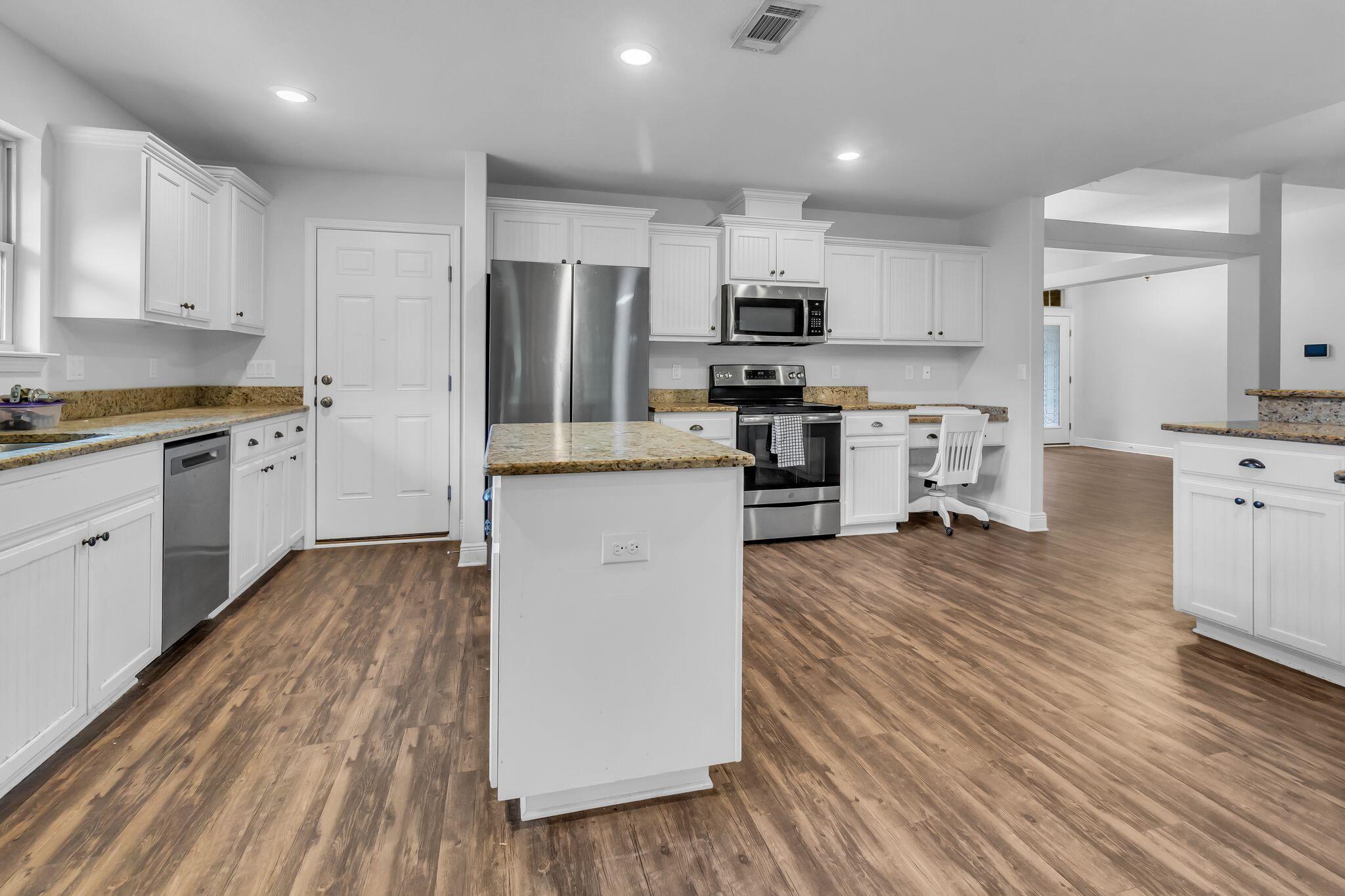 NO RECORDED PROJECT - Residential Lease