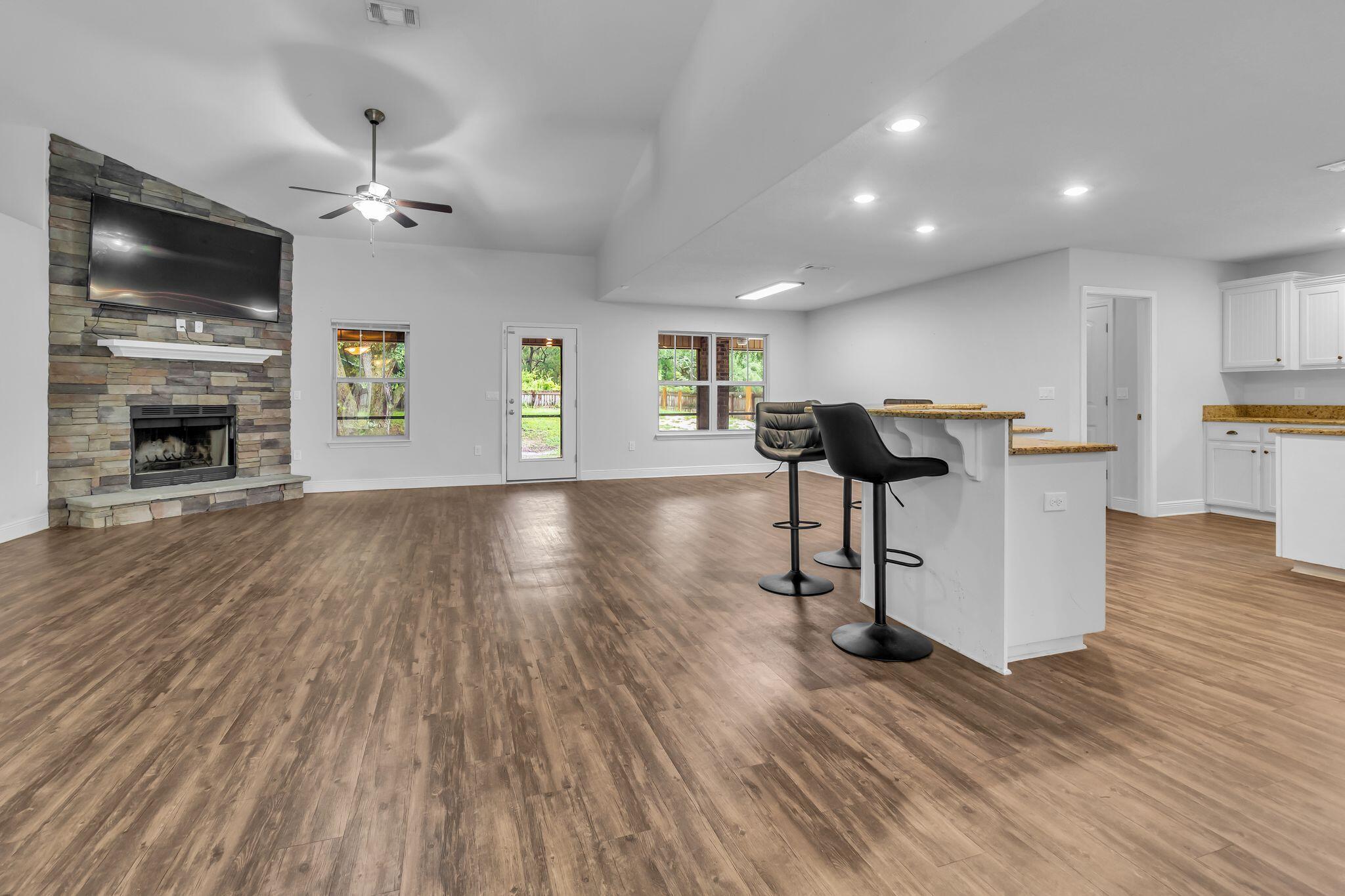 NO RECORDED PROJECT - Residential Lease