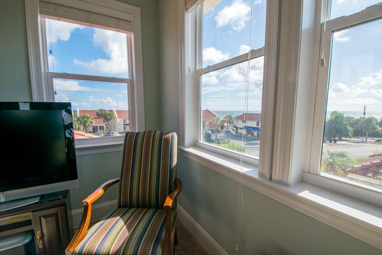 LA VALENCIA BEACH RESORT - Residential