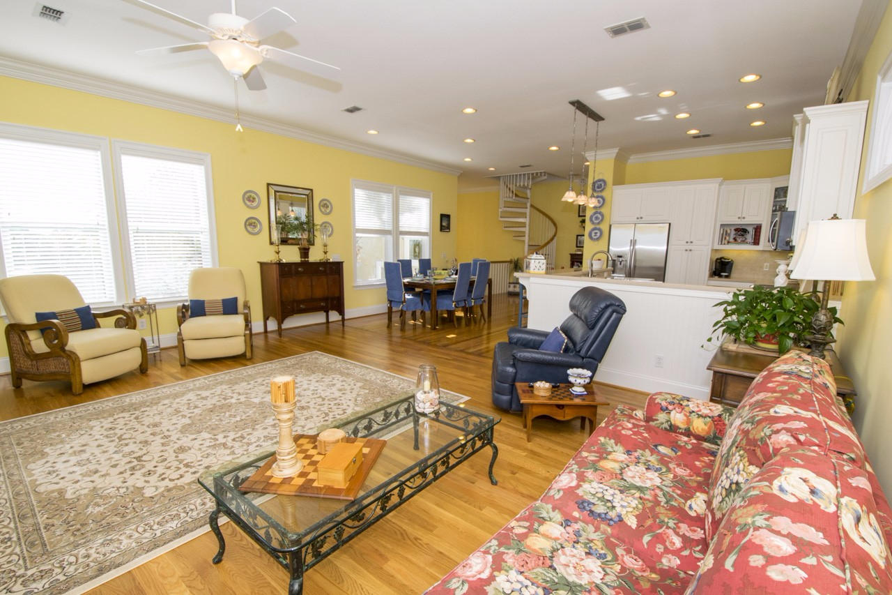 LA VALENCIA BEACH RESORT - Residential