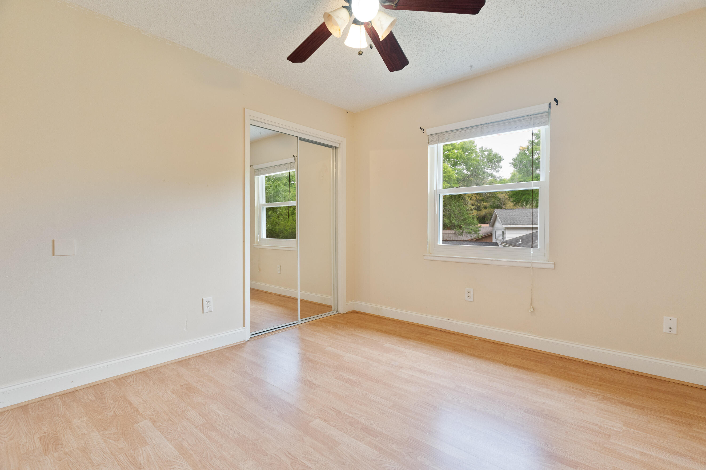 EDGEWATER VILLAGE NORTH - Residential