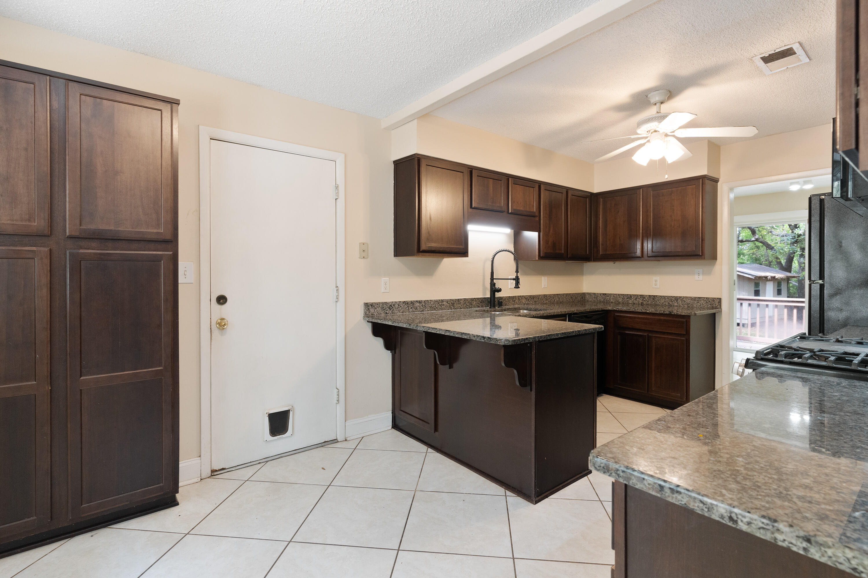 EDGEWATER VILLAGE NORTH - Residential