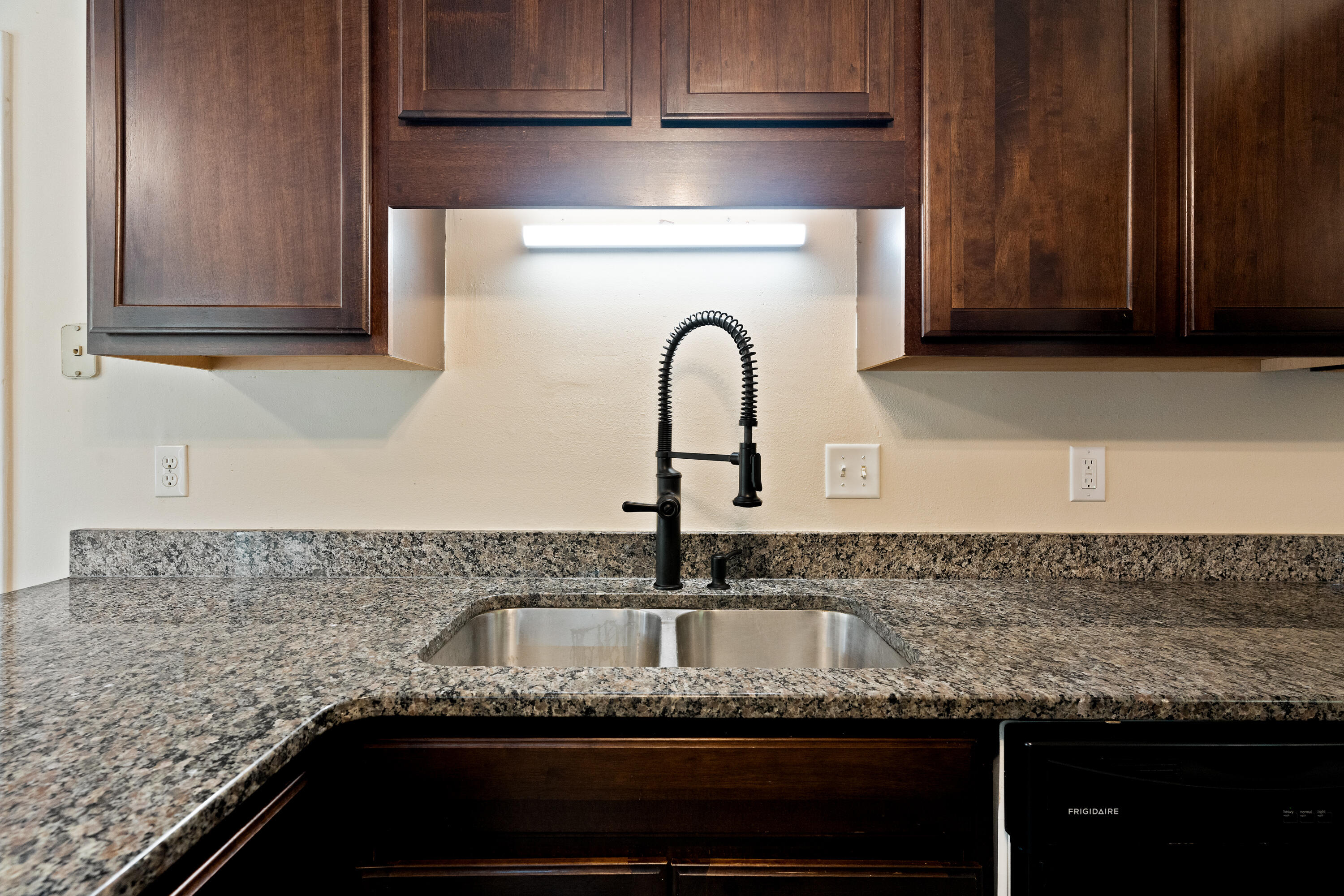 EDGEWATER VILLAGE NORTH - Residential
