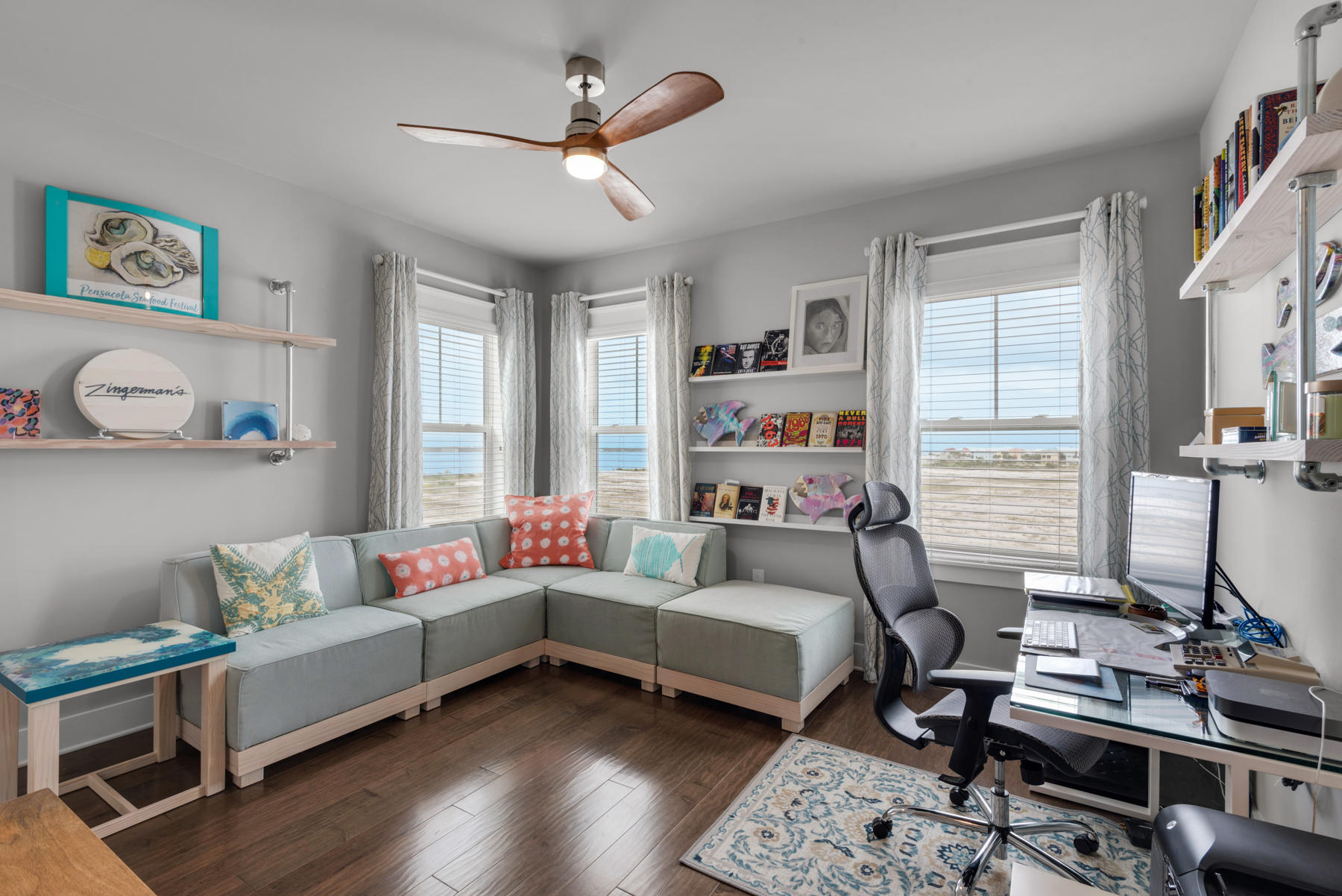 BY THE SEA - Residential