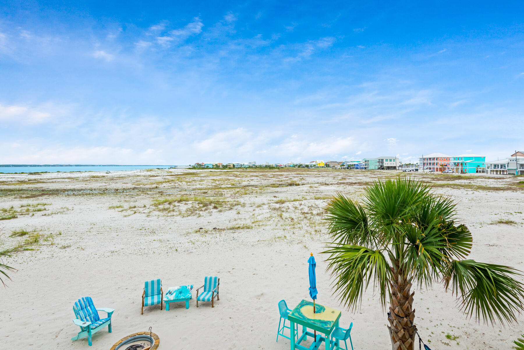 BY THE SEA - Residential