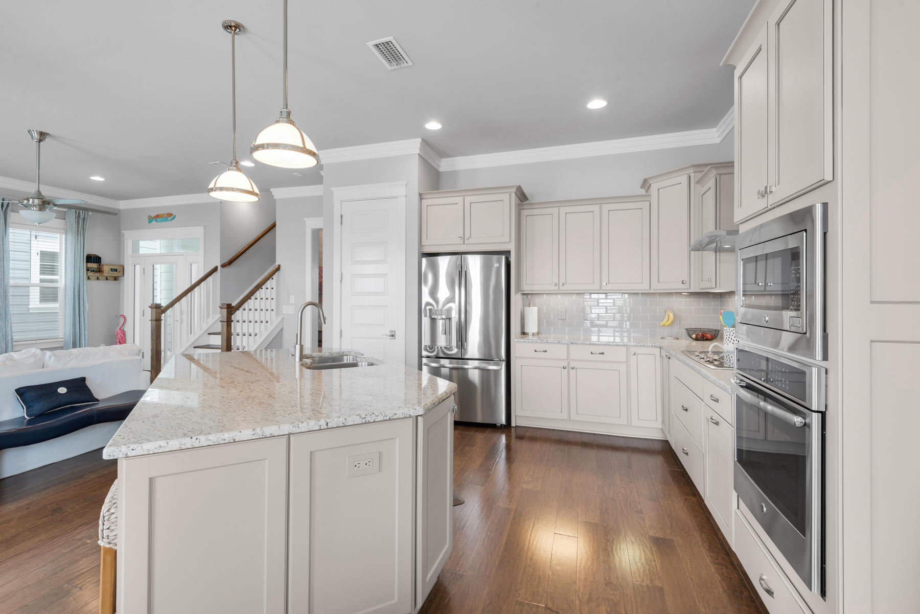 BY THE SEA - Residential