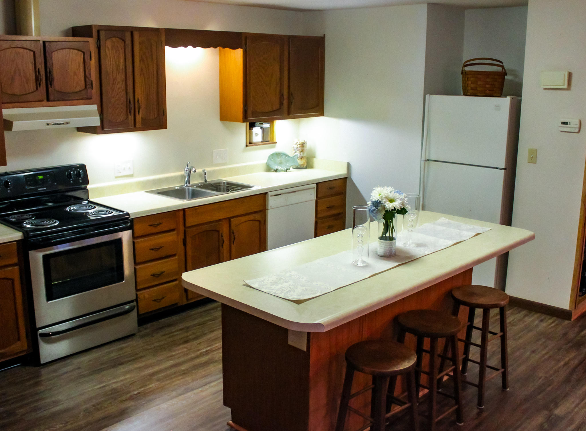 EASTERN LAKE S/D - Residential