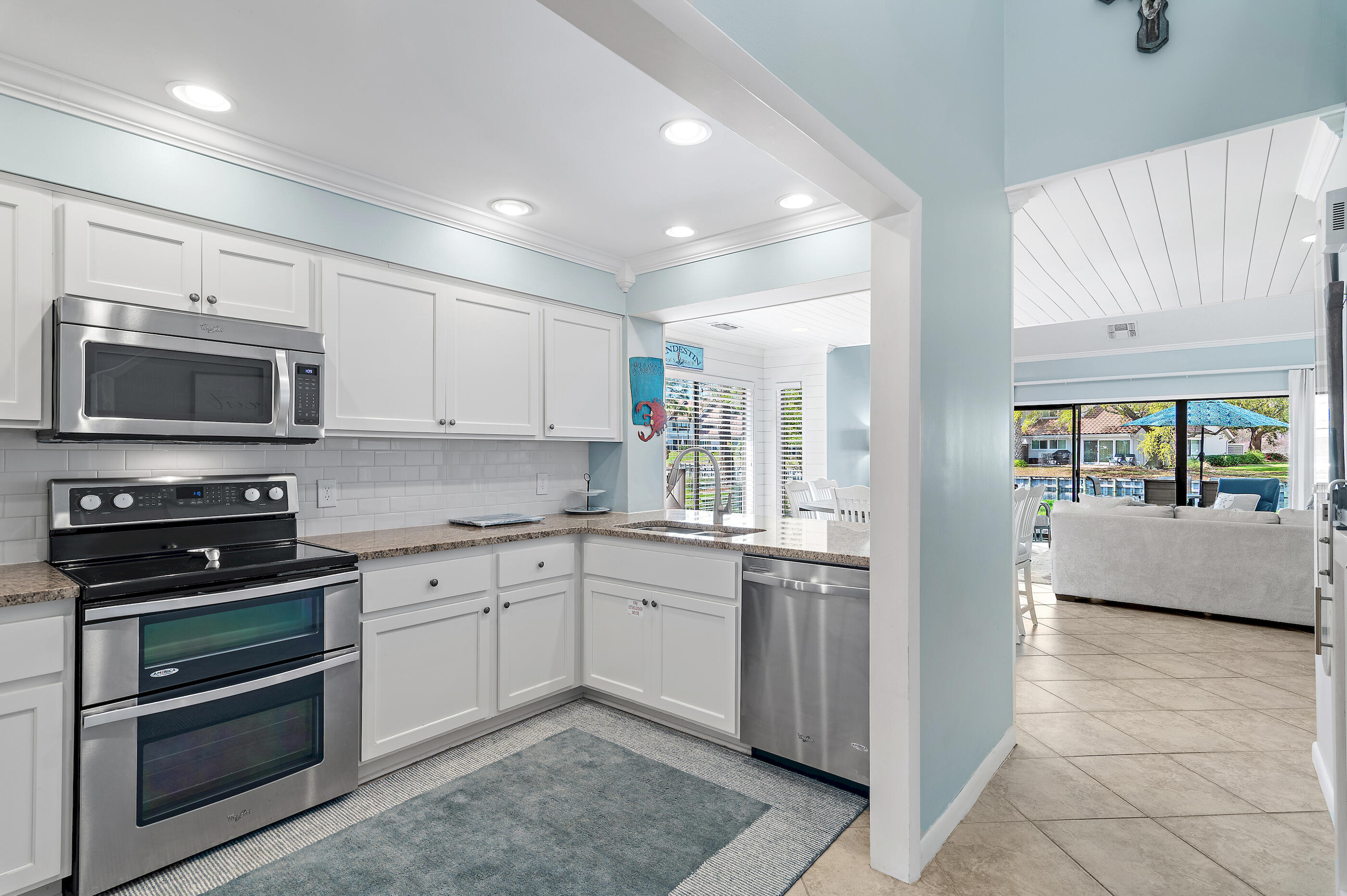 BEACHWALK VILLAS - Residential