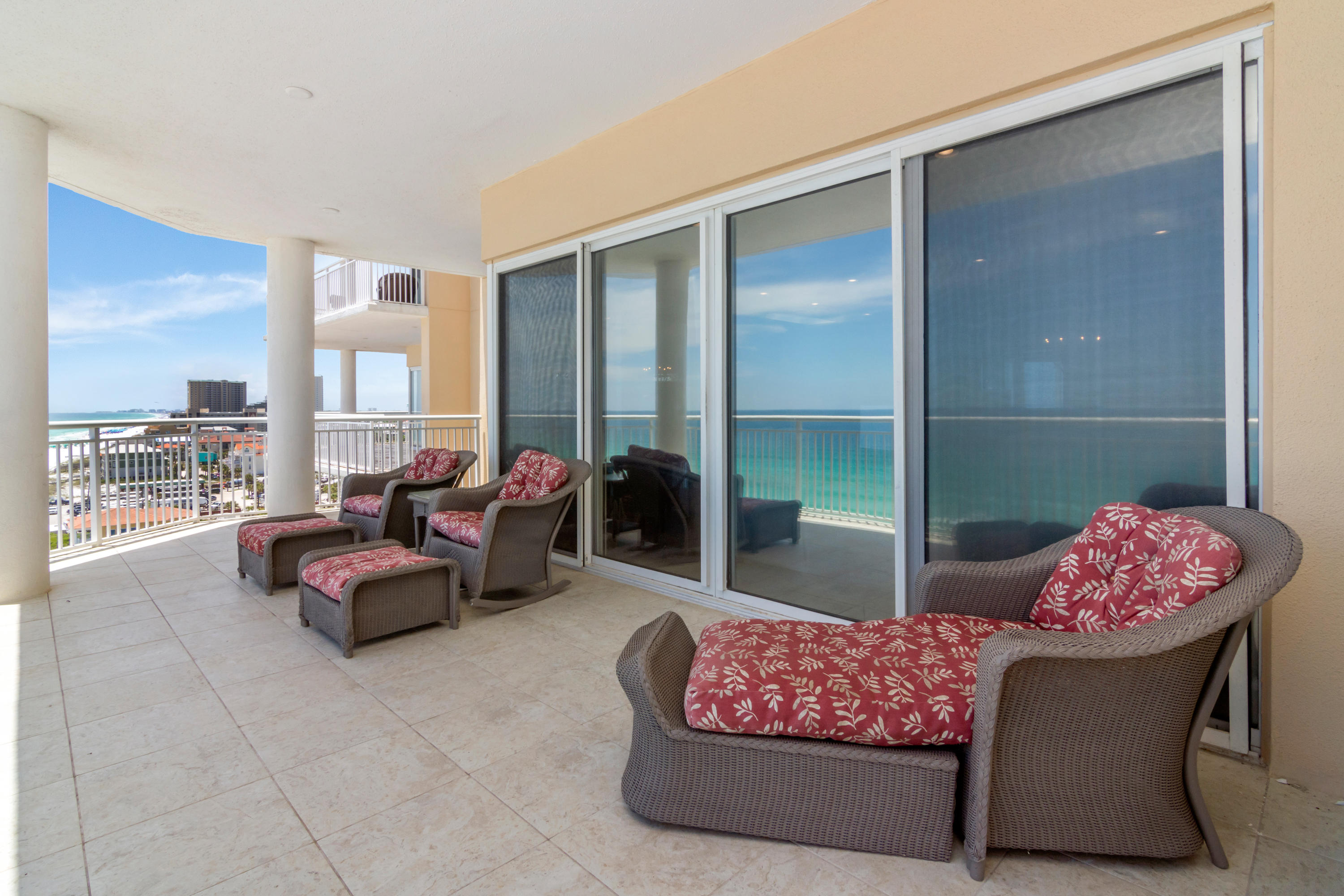 HIDDEN DUNES GRAND VILLAS - Residential