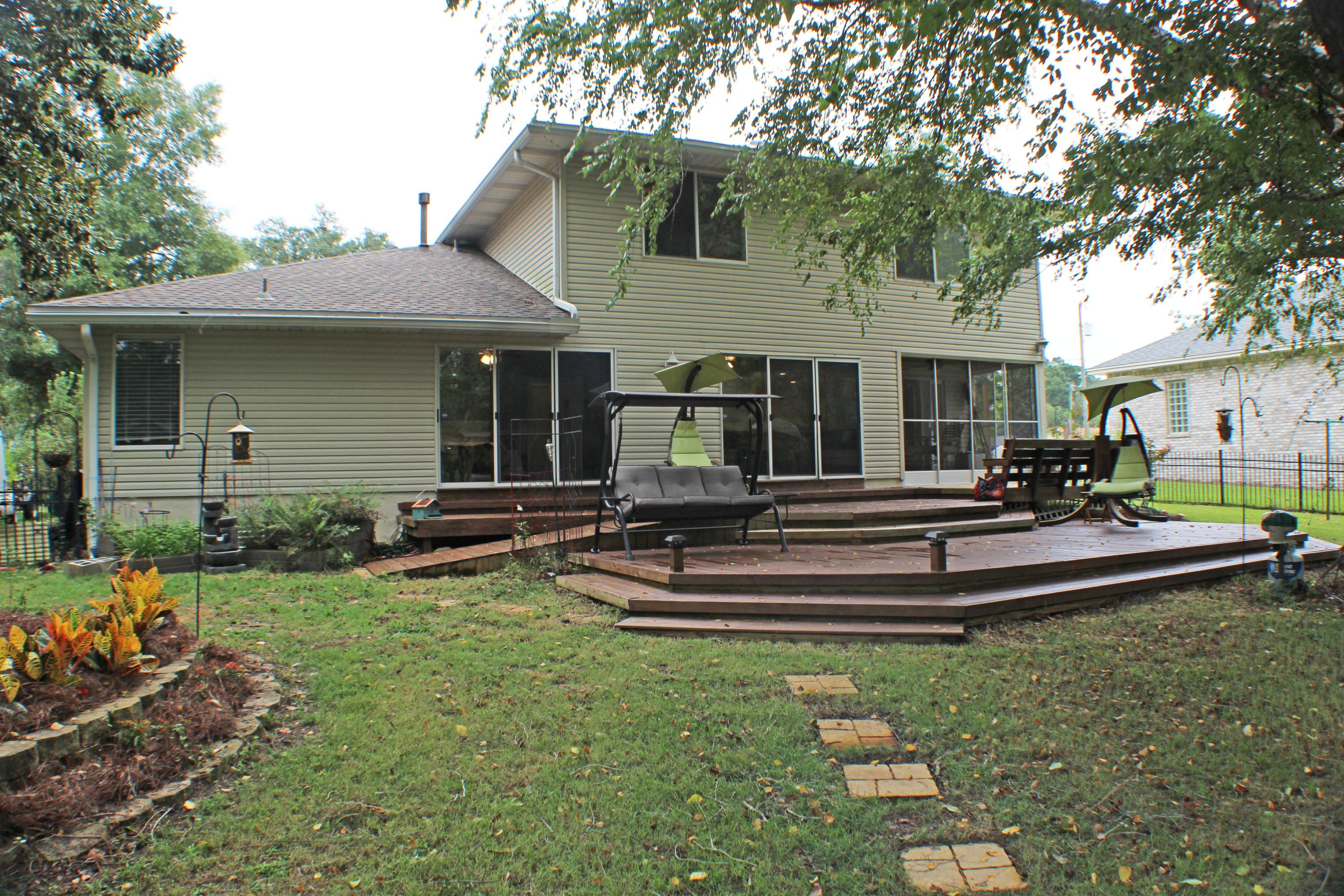 PINEWOOD ESTATES - Residential