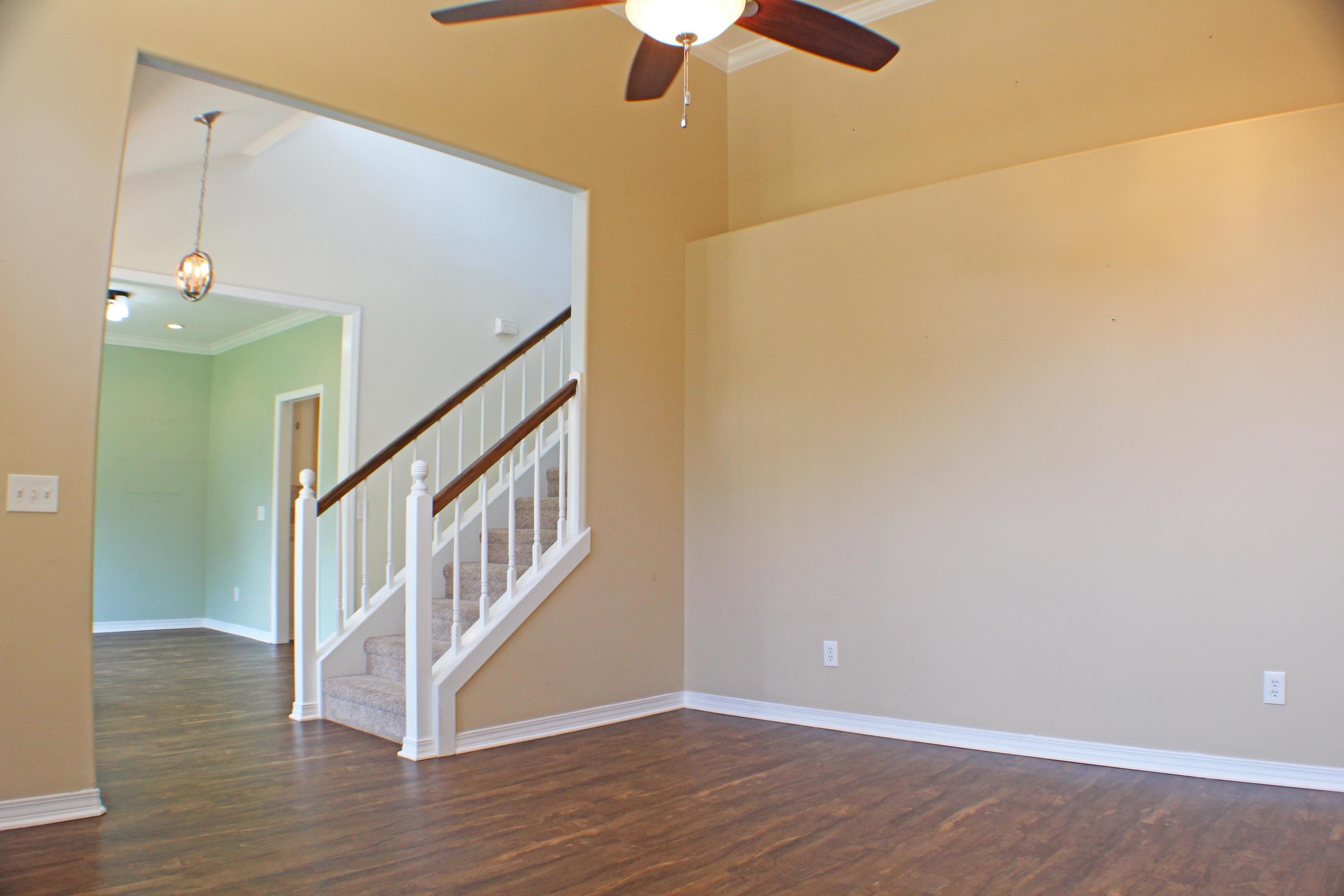 PINEWOOD ESTATES - Residential