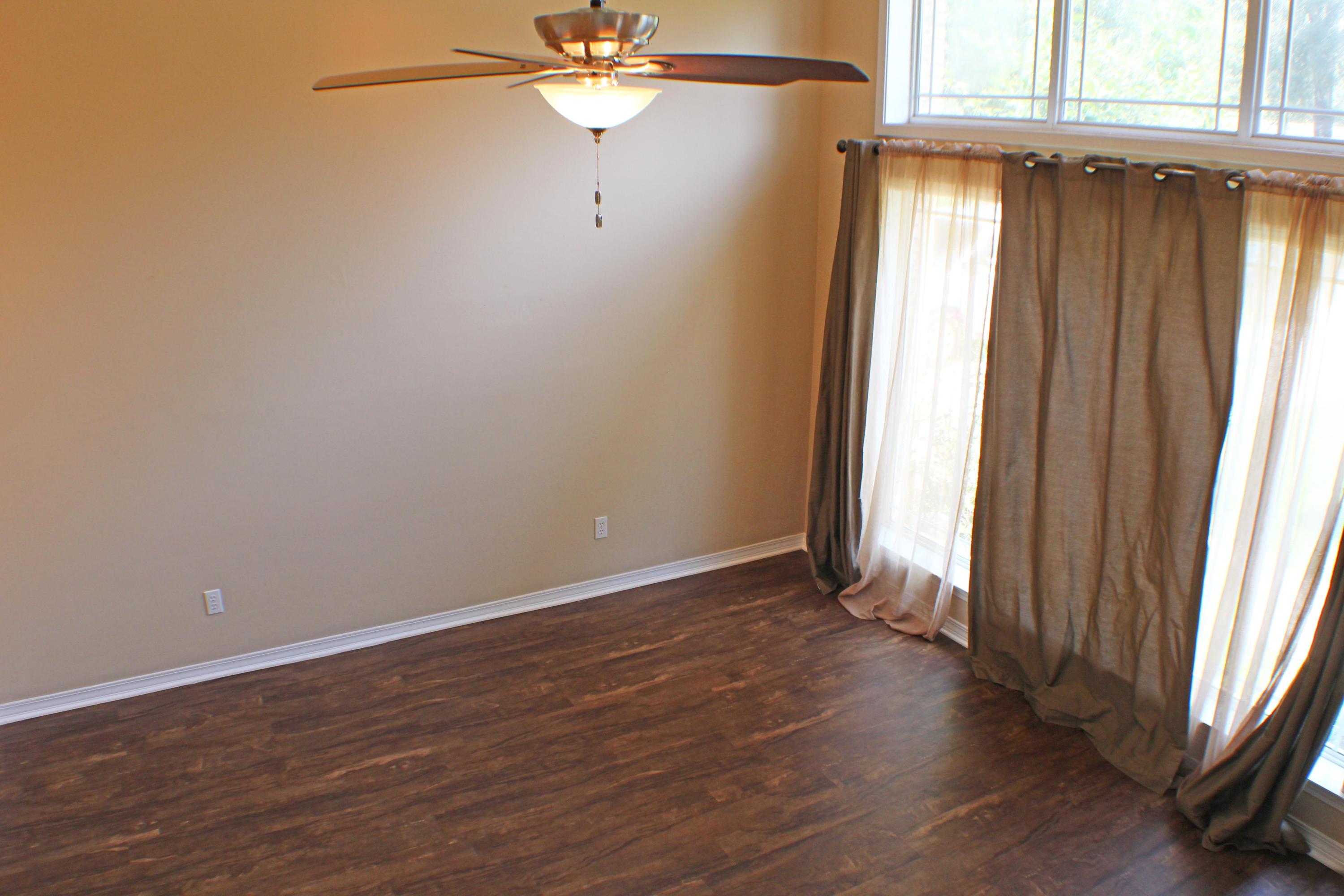 PINEWOOD ESTATES - Residential