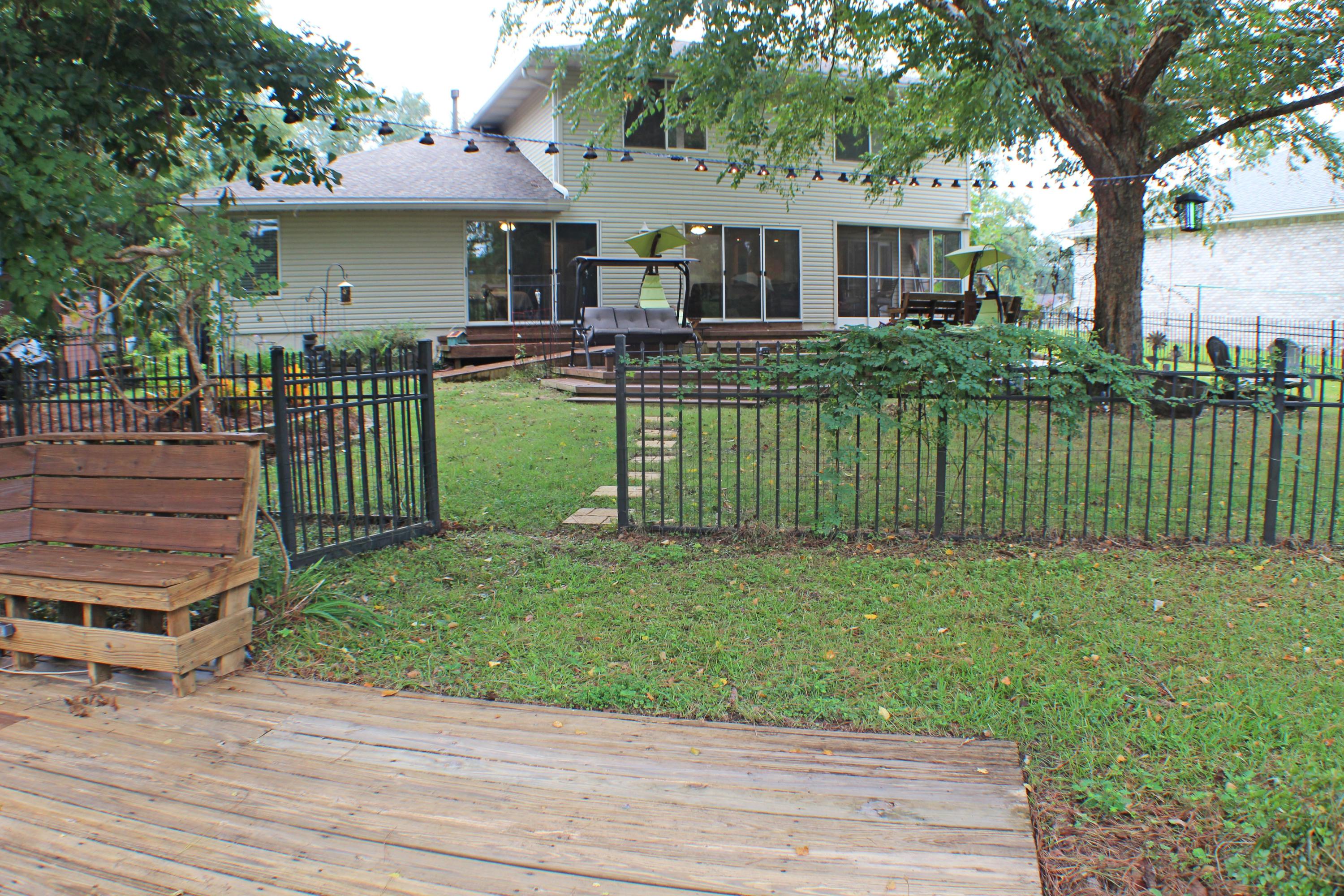 PINEWOOD ESTATES - Residential