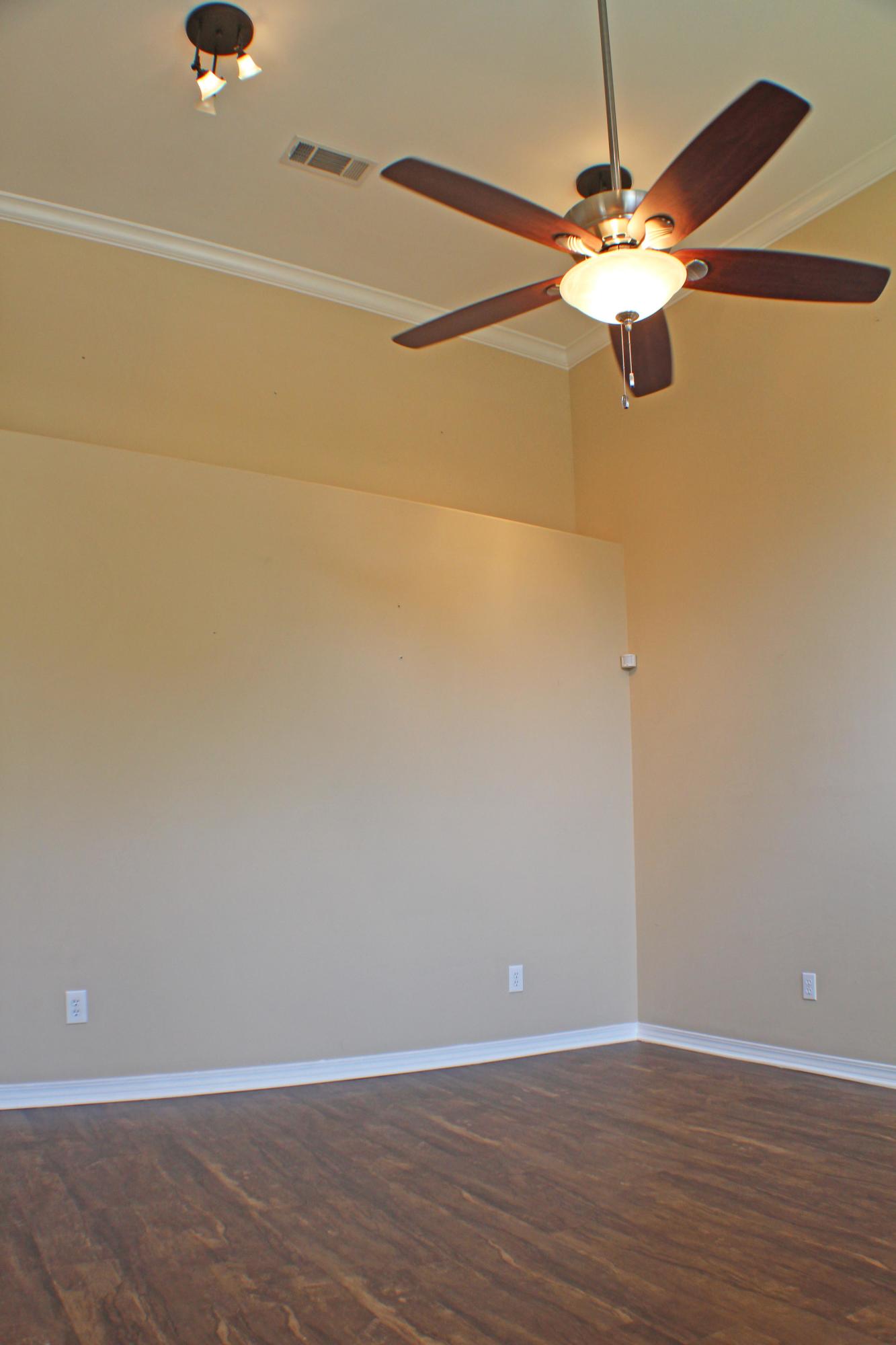 PINEWOOD ESTATES - Residential