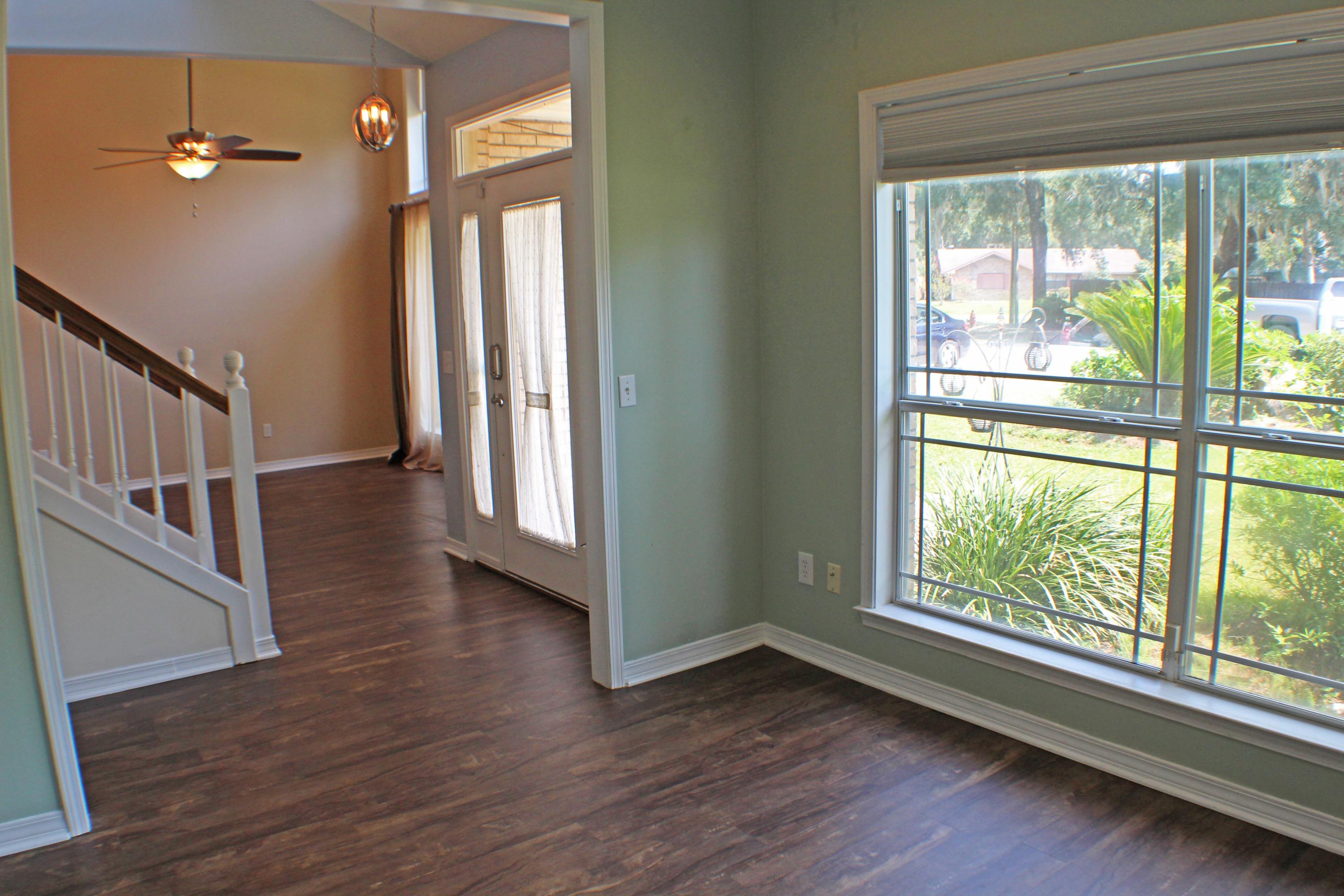 PINEWOOD ESTATES - Residential