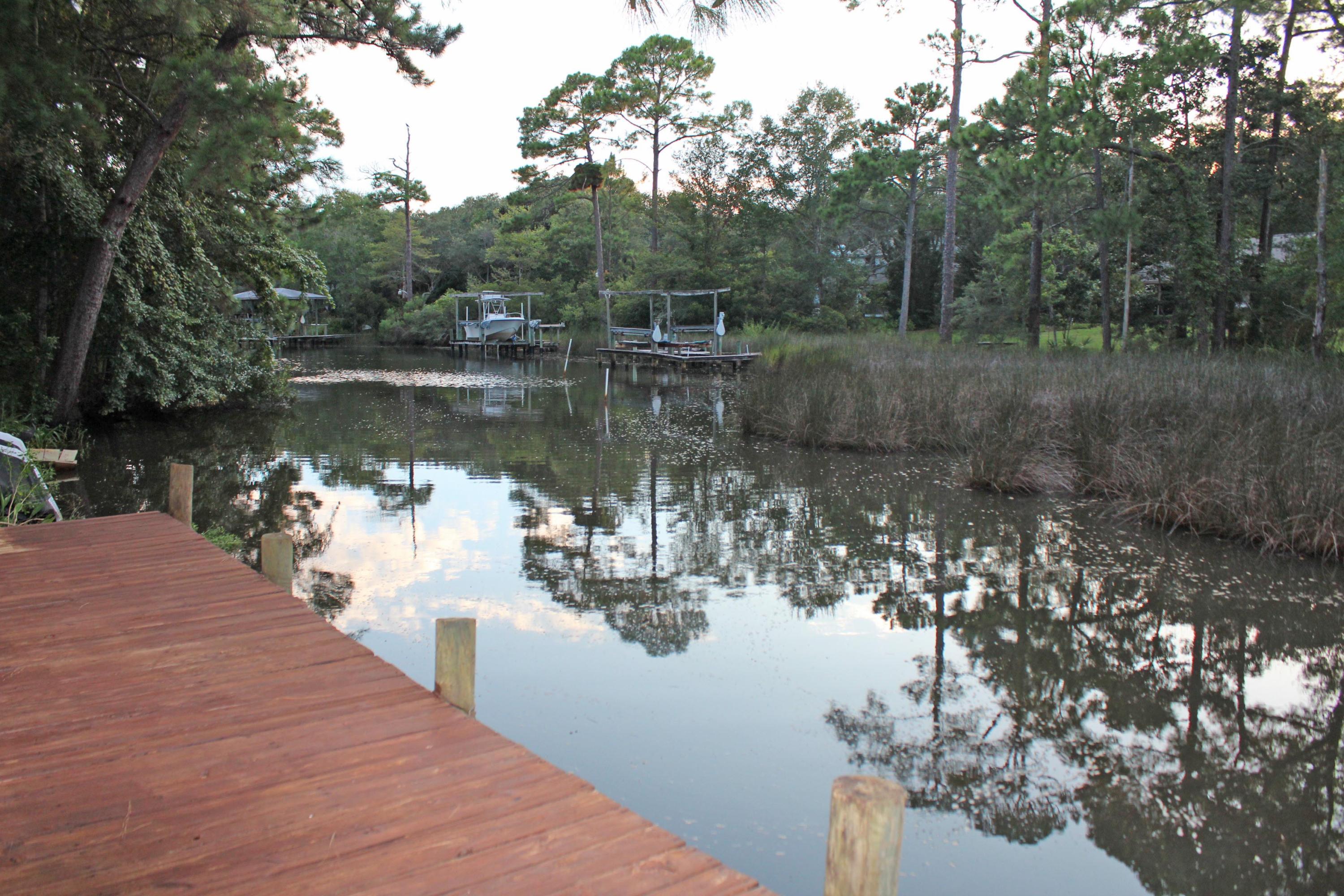 PINEWOOD ESTATES - Residential