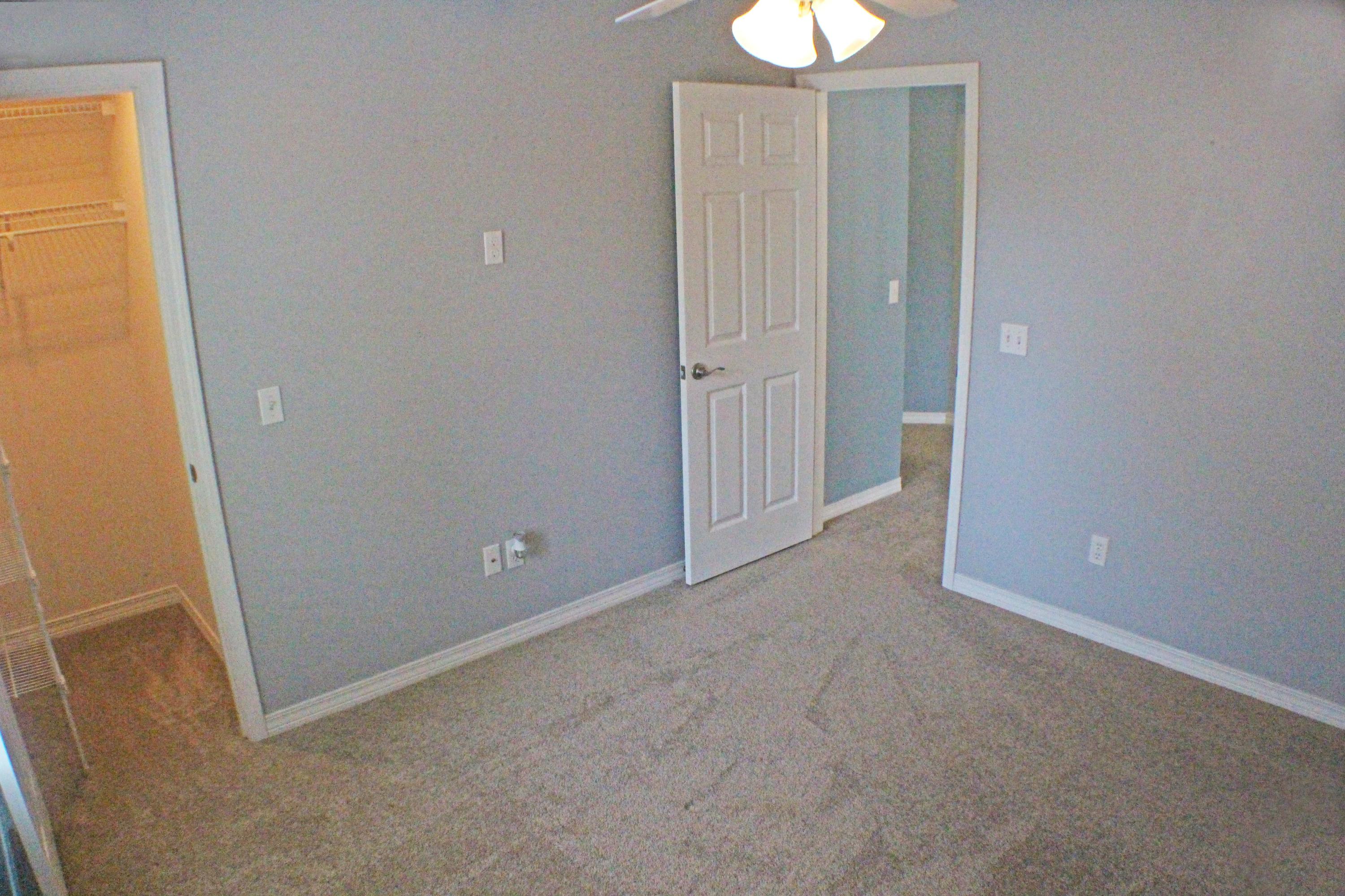 PINEWOOD ESTATES - Residential